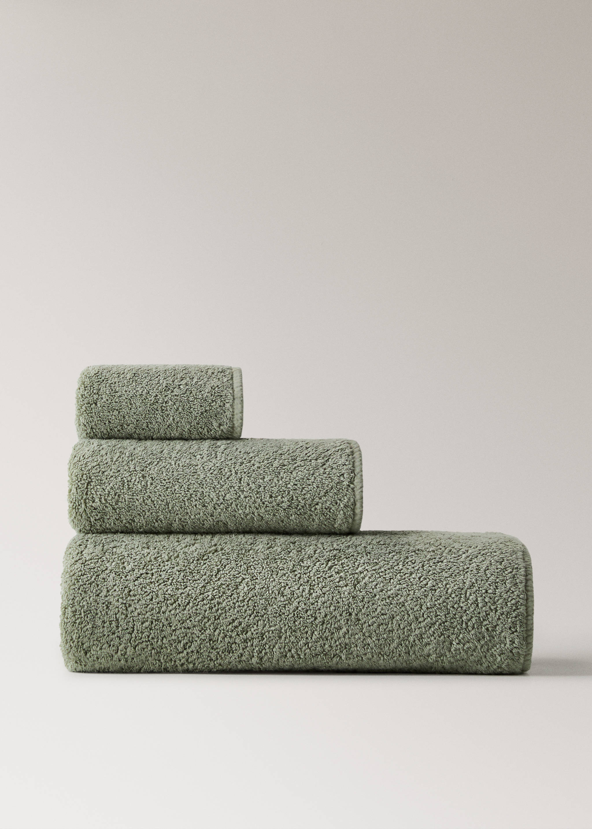 Garment-dyed bath towel - Article without model