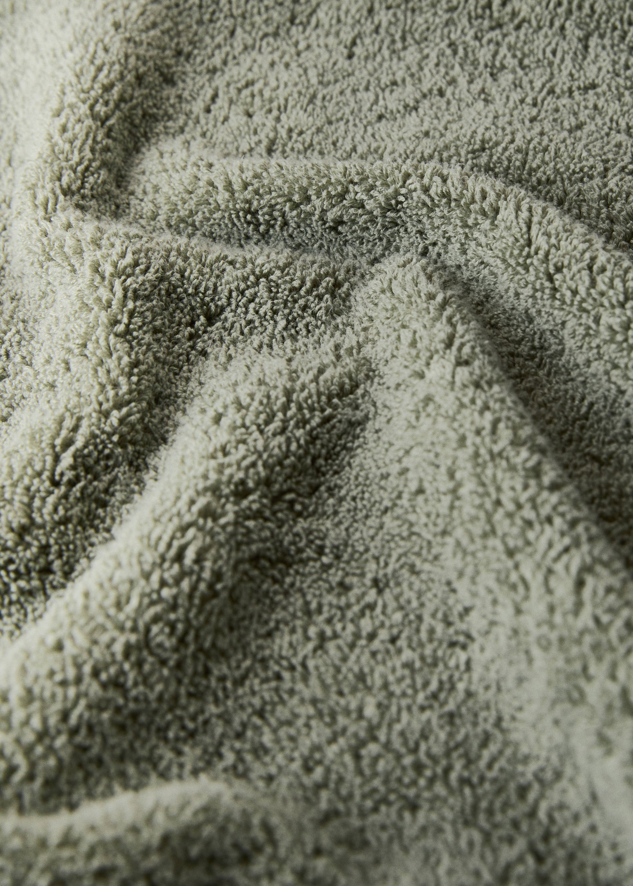 Garment-dyed bath towel - Details of the article 1