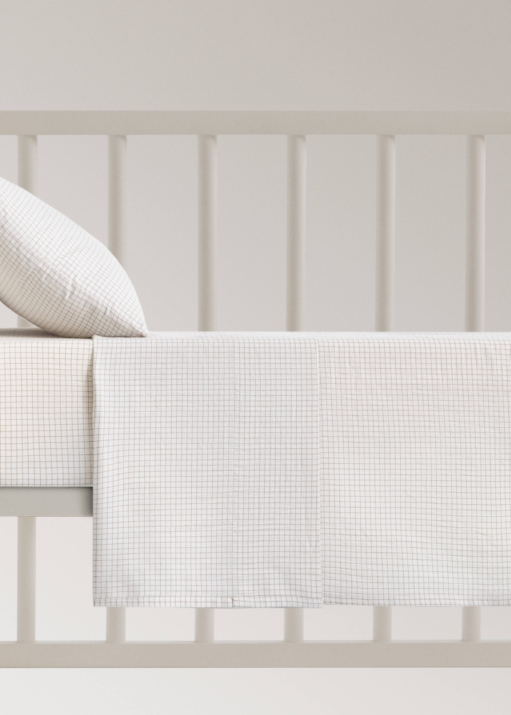 Yarn-dyed cotton top sheet with mini-check print for cot - Article without model