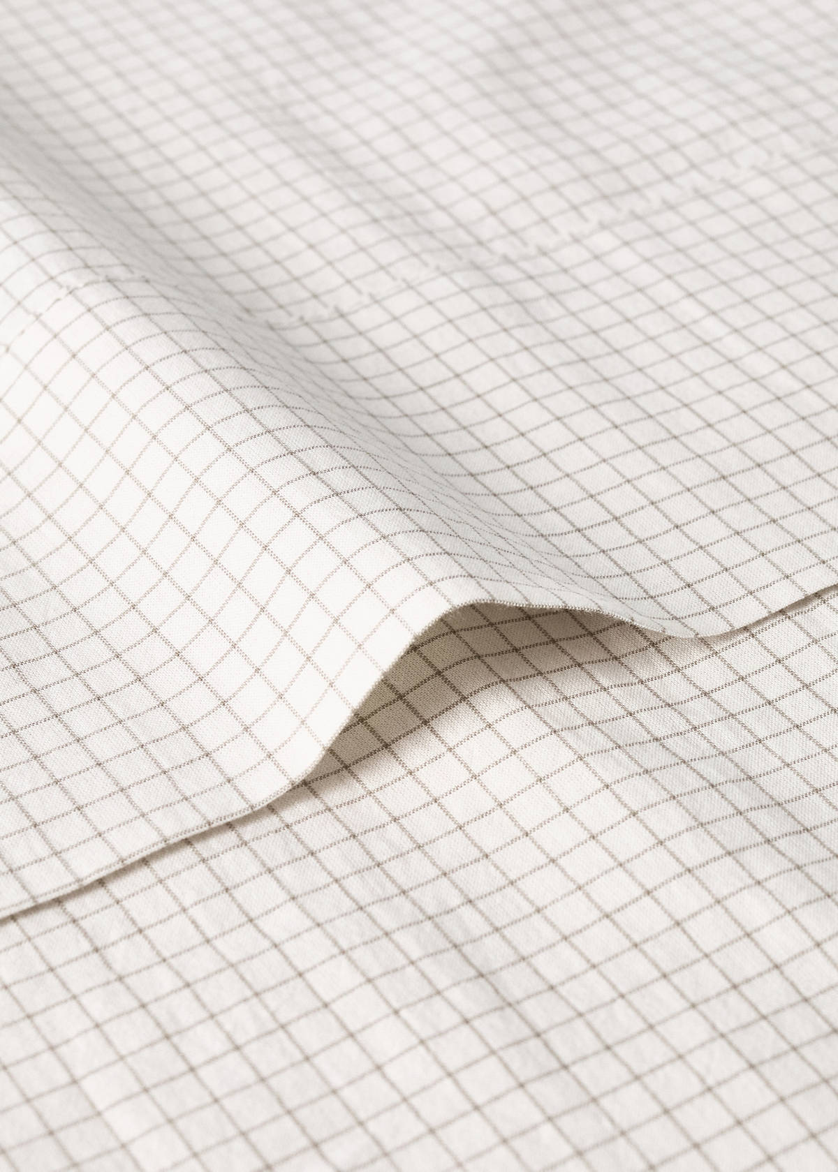 Yarn-dyed cotton top sheet with mini-check print for cot — Ecru