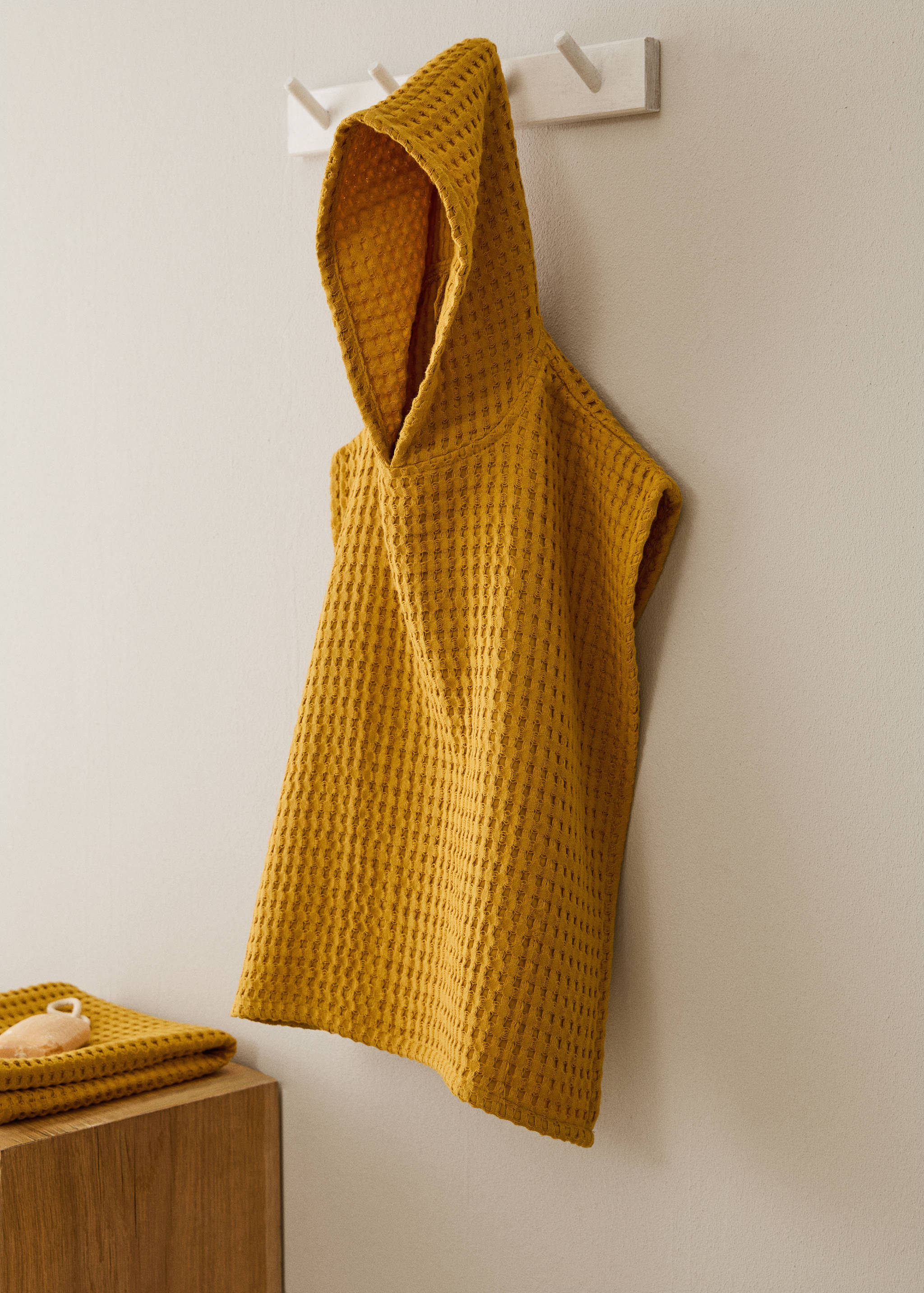 Children's poncho in waffle cotton - General plane