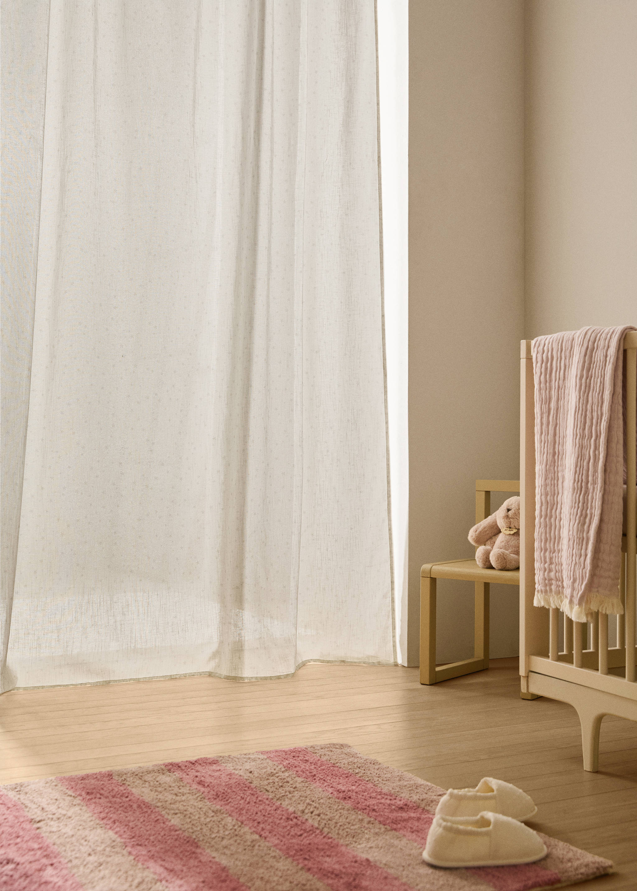 Cotton curtain with star print - General plane