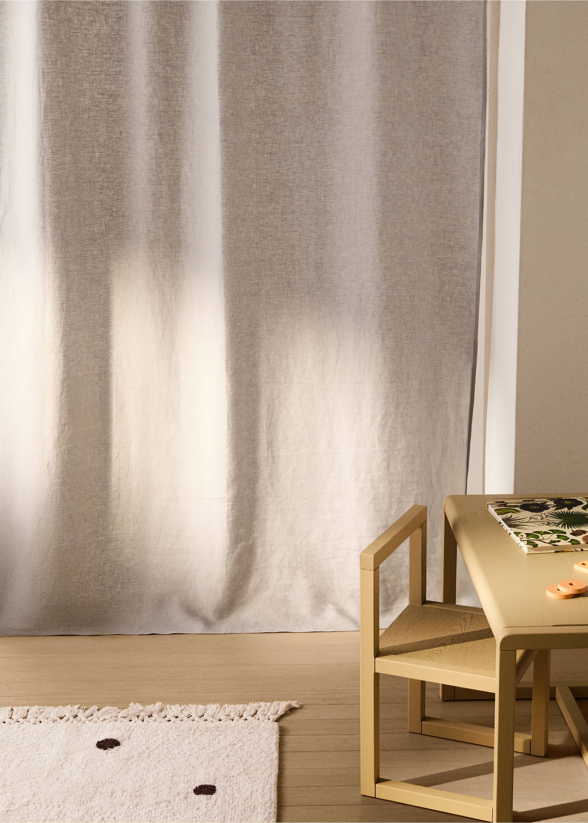 Linen curtain with hemstitch details - General plane, Medium Brown. Ref: 17051569-00.