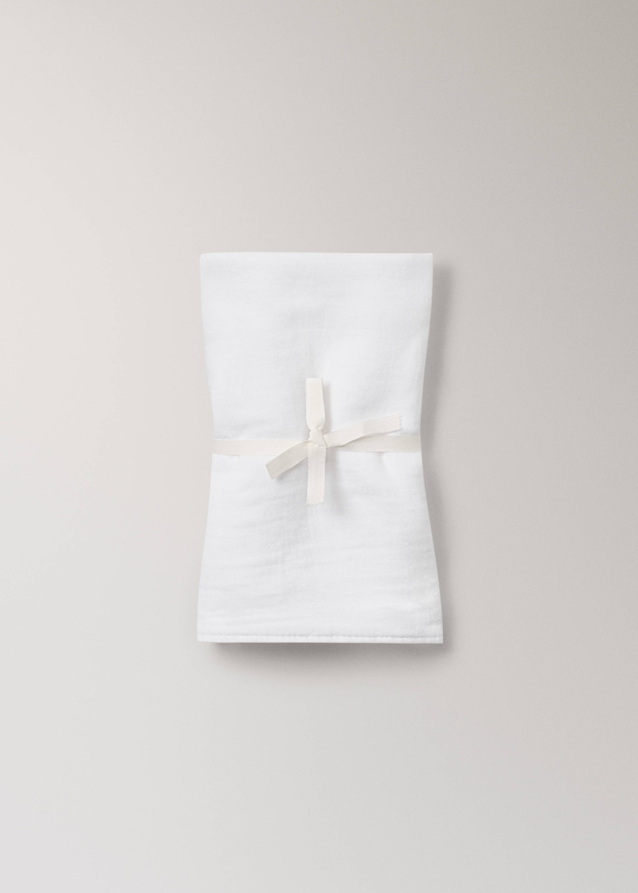 Cotton textured baby swaddle - Article without model