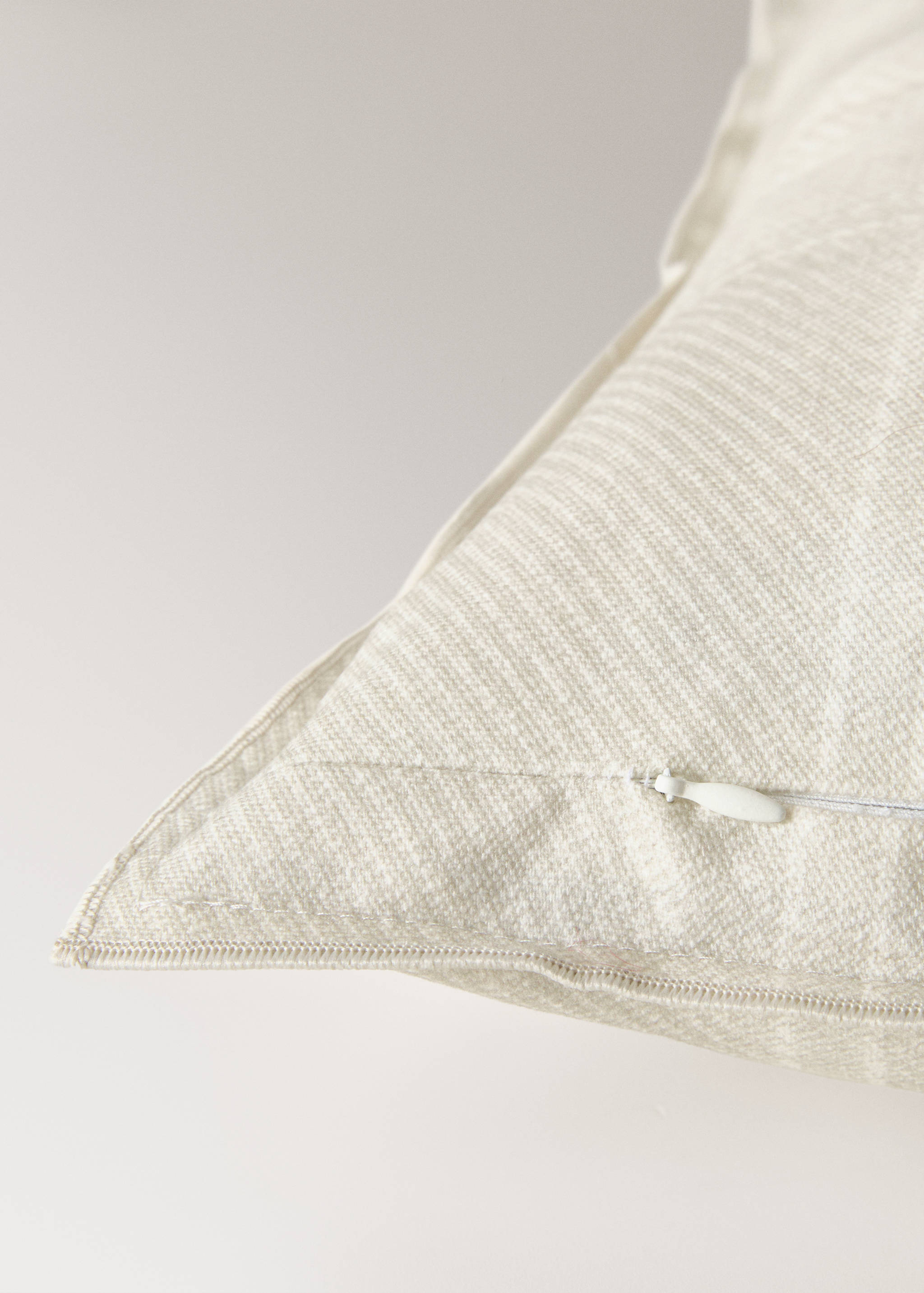 Cotton check-print cushion cover 50x50 cm - Details of the article 2