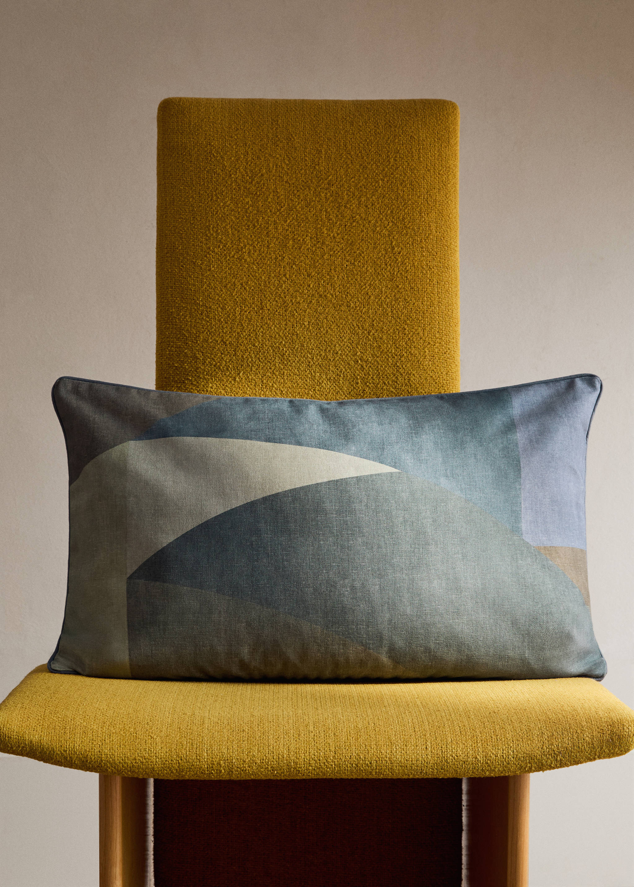 Cotton cushion cover with abstract print 40x60 cm - General plane