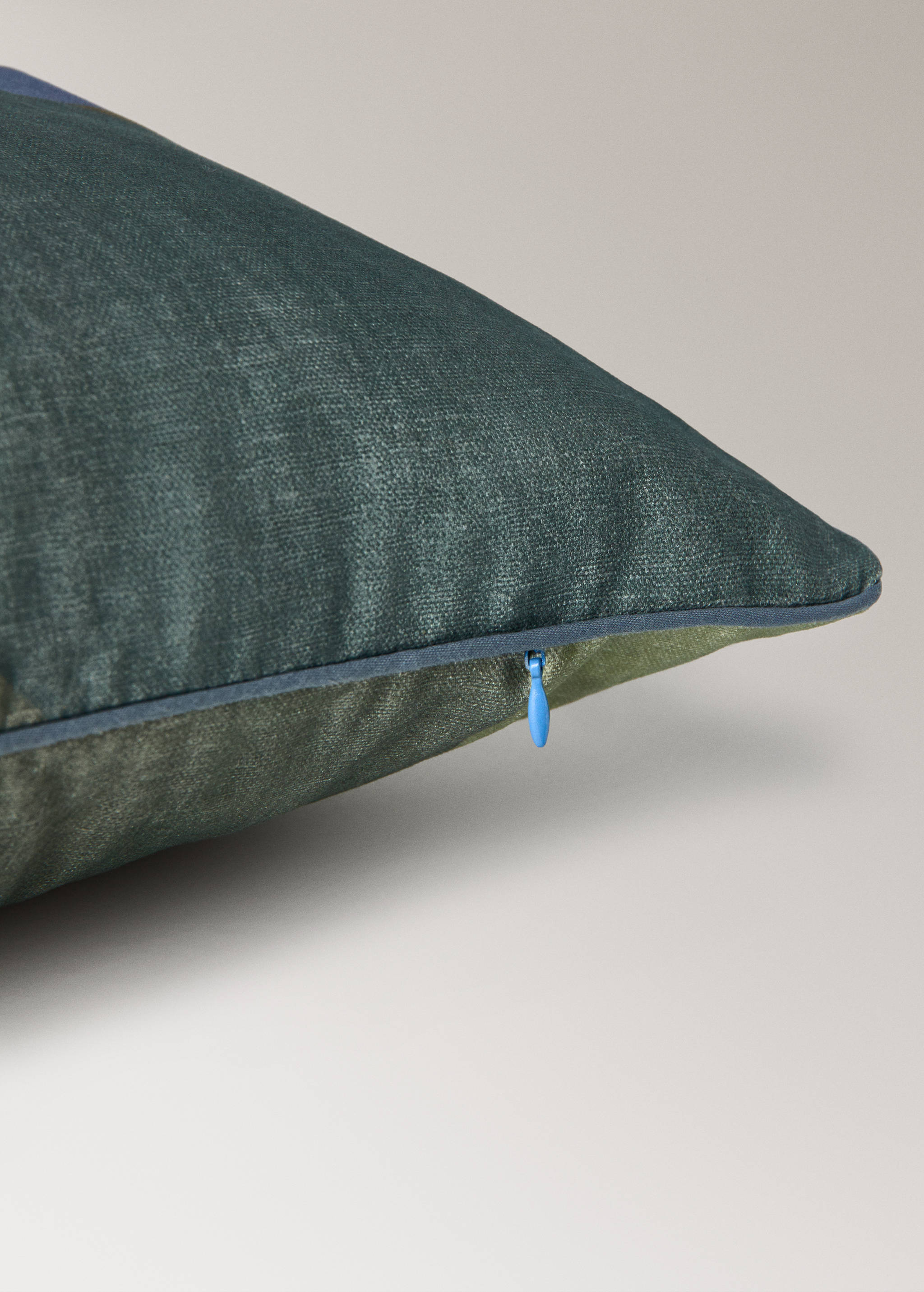 Cotton cushion cover with abstract print 40x60 cm - Details of the article 1