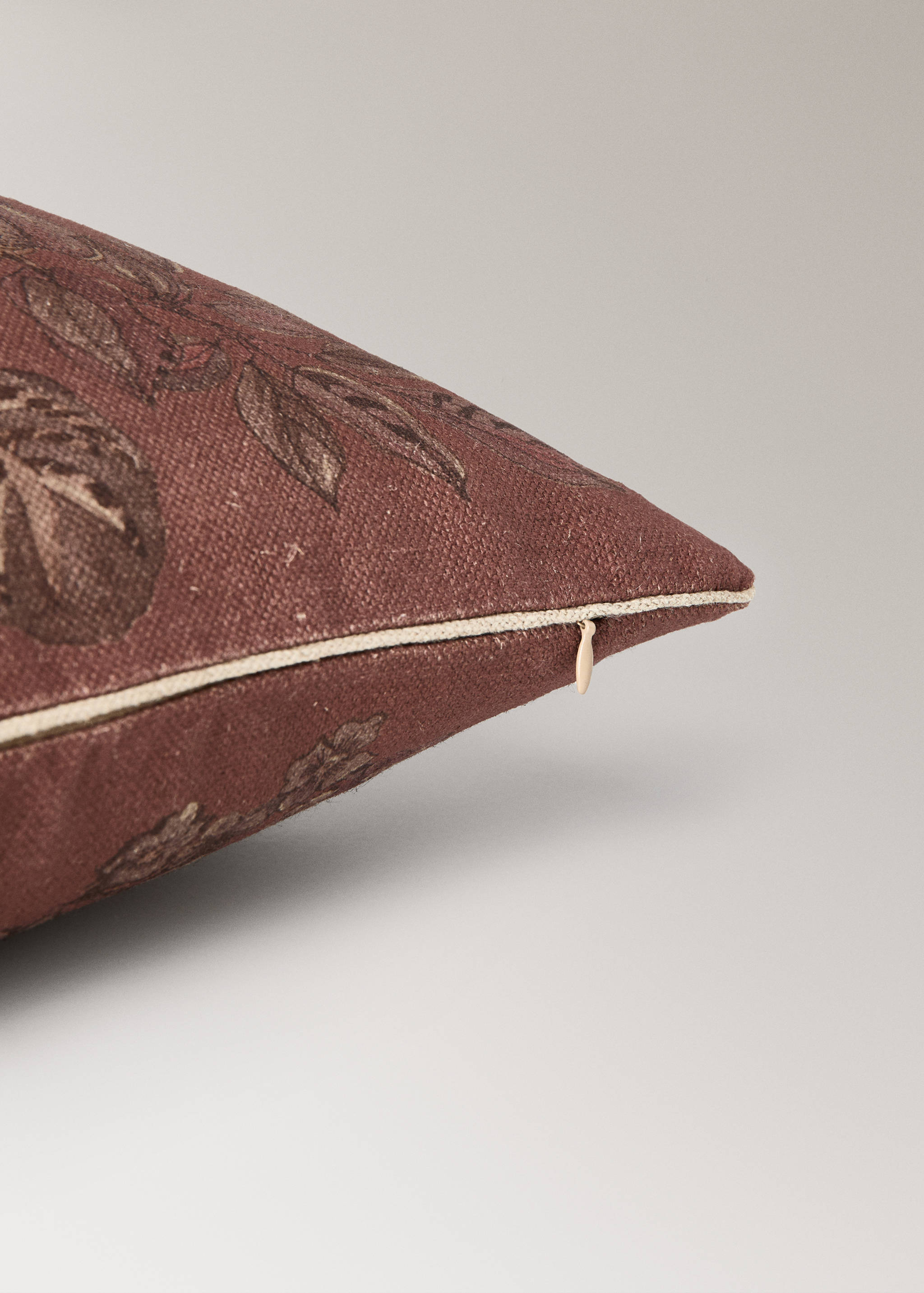 Linen floral-print cushion cover 50x50 cm - Details of the article 1