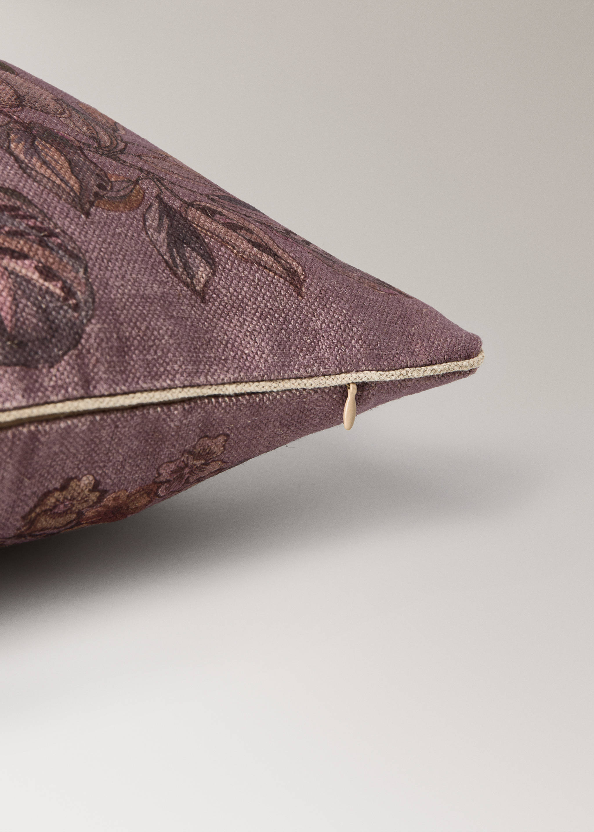 Linen floral-print cushion cover 50x50 cm - Details of the article 1