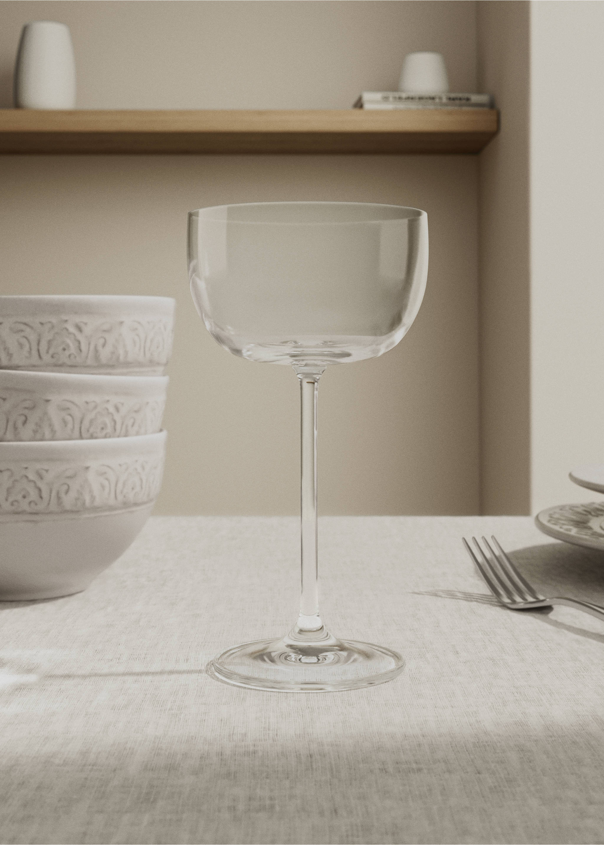 Crystalline wine glass - General plane, Off White. Ref: 17052033-00.