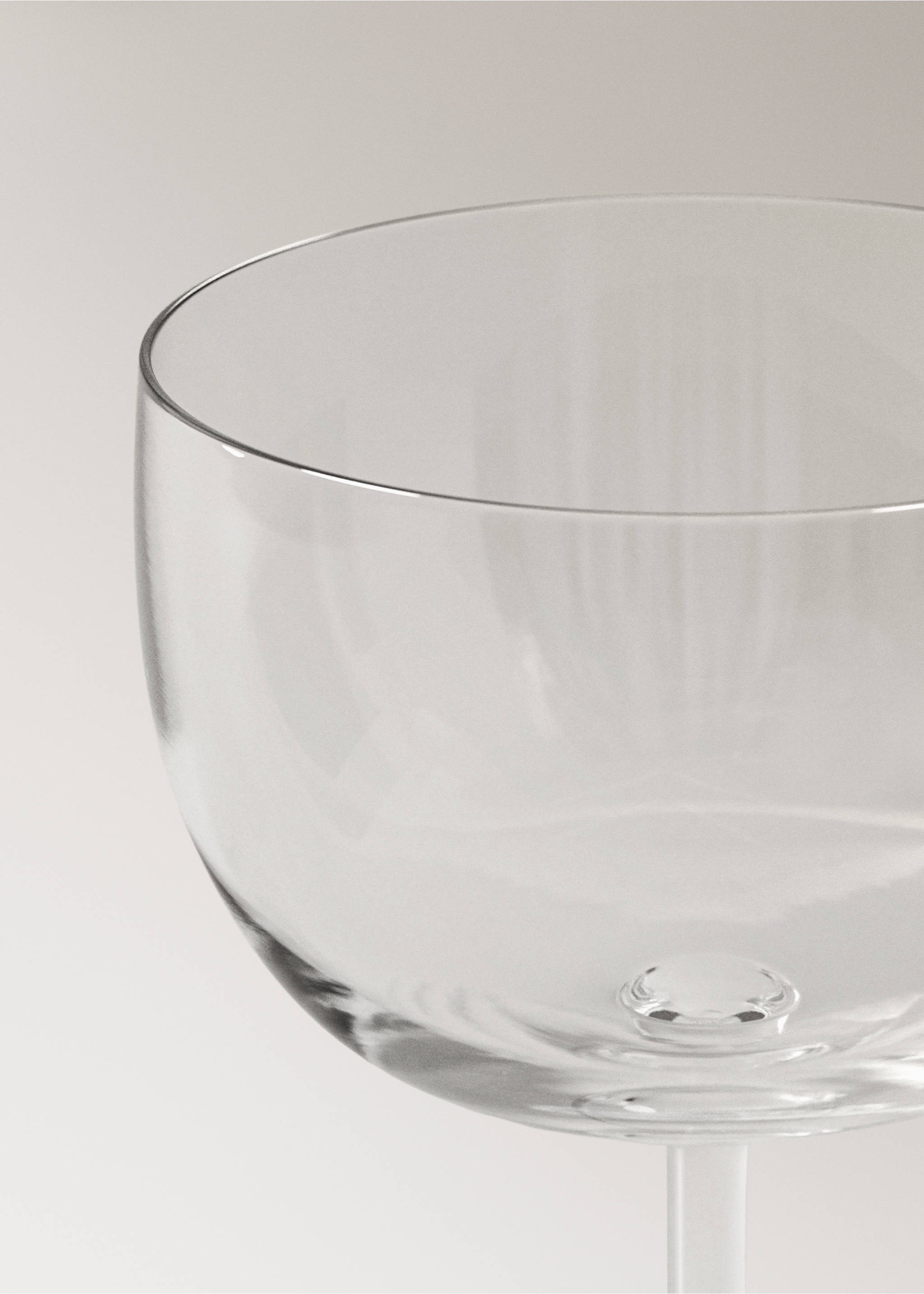 Crystalline wine glass - Details of the article 1, Off White. Ref: 17052033-00.