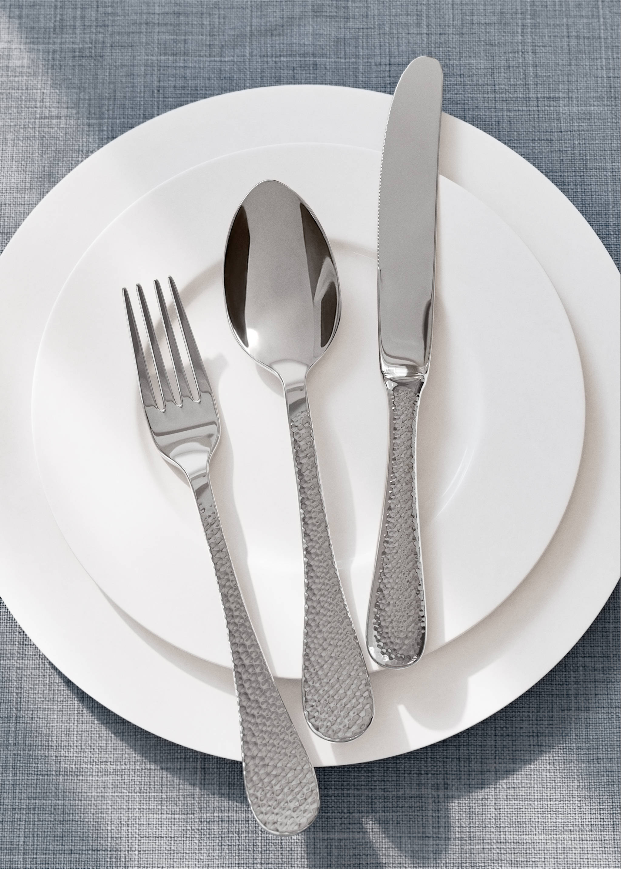 Three-piece hammered stainless steel cutlery set - General plane