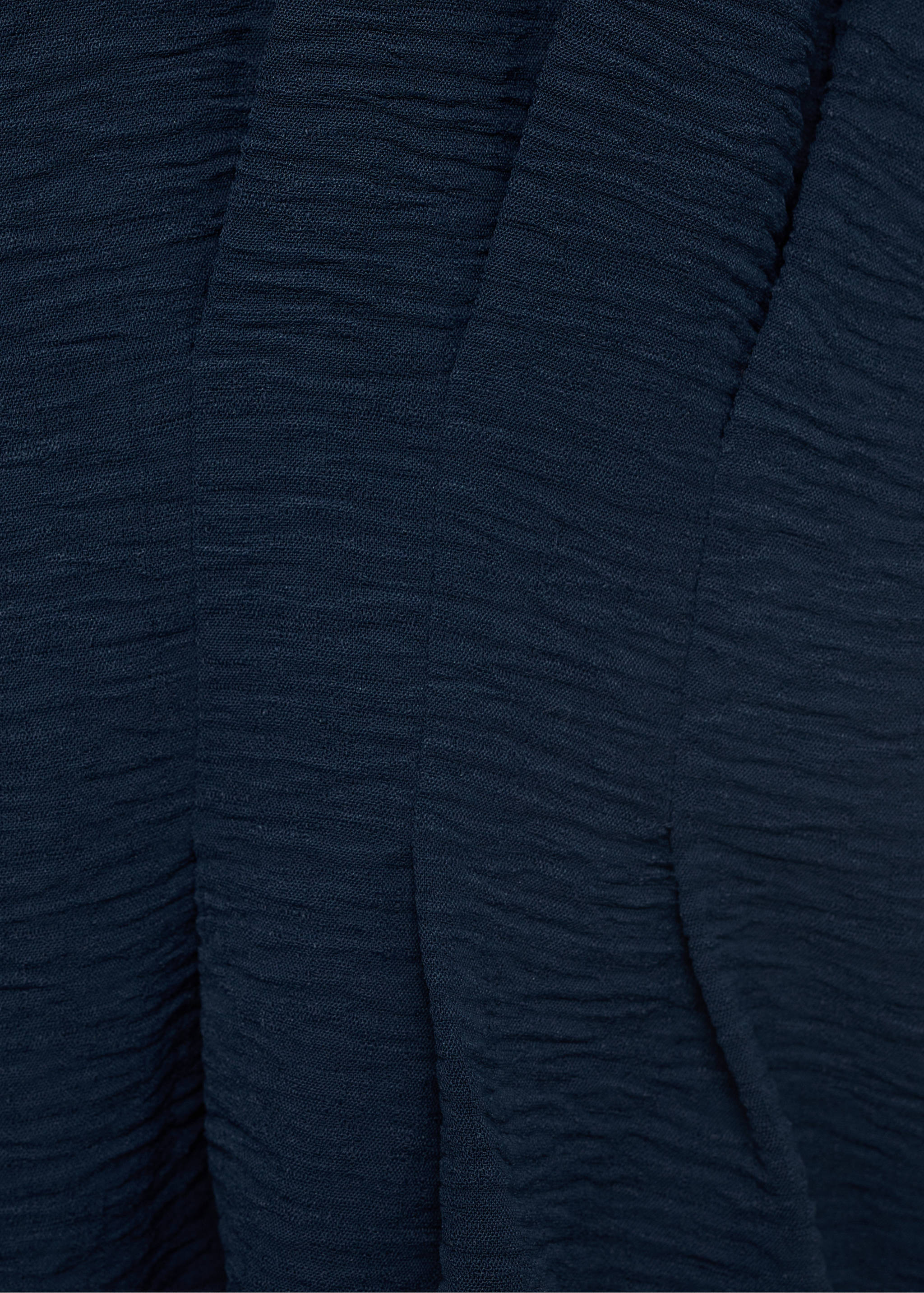 Blusa peplum justa - Pormenor do artigo 8