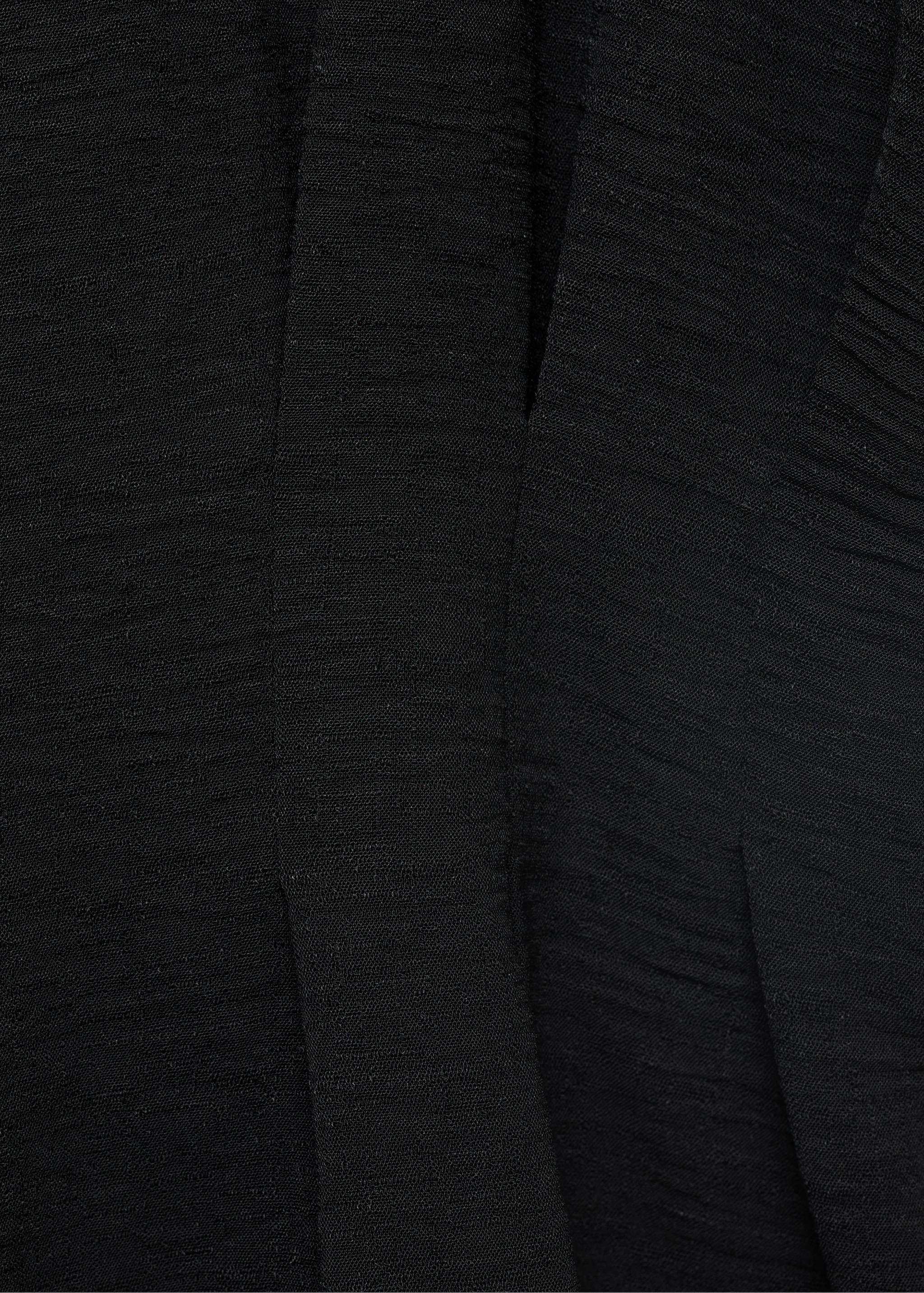 Blusa peplum justa - Pormenor do artigo 8