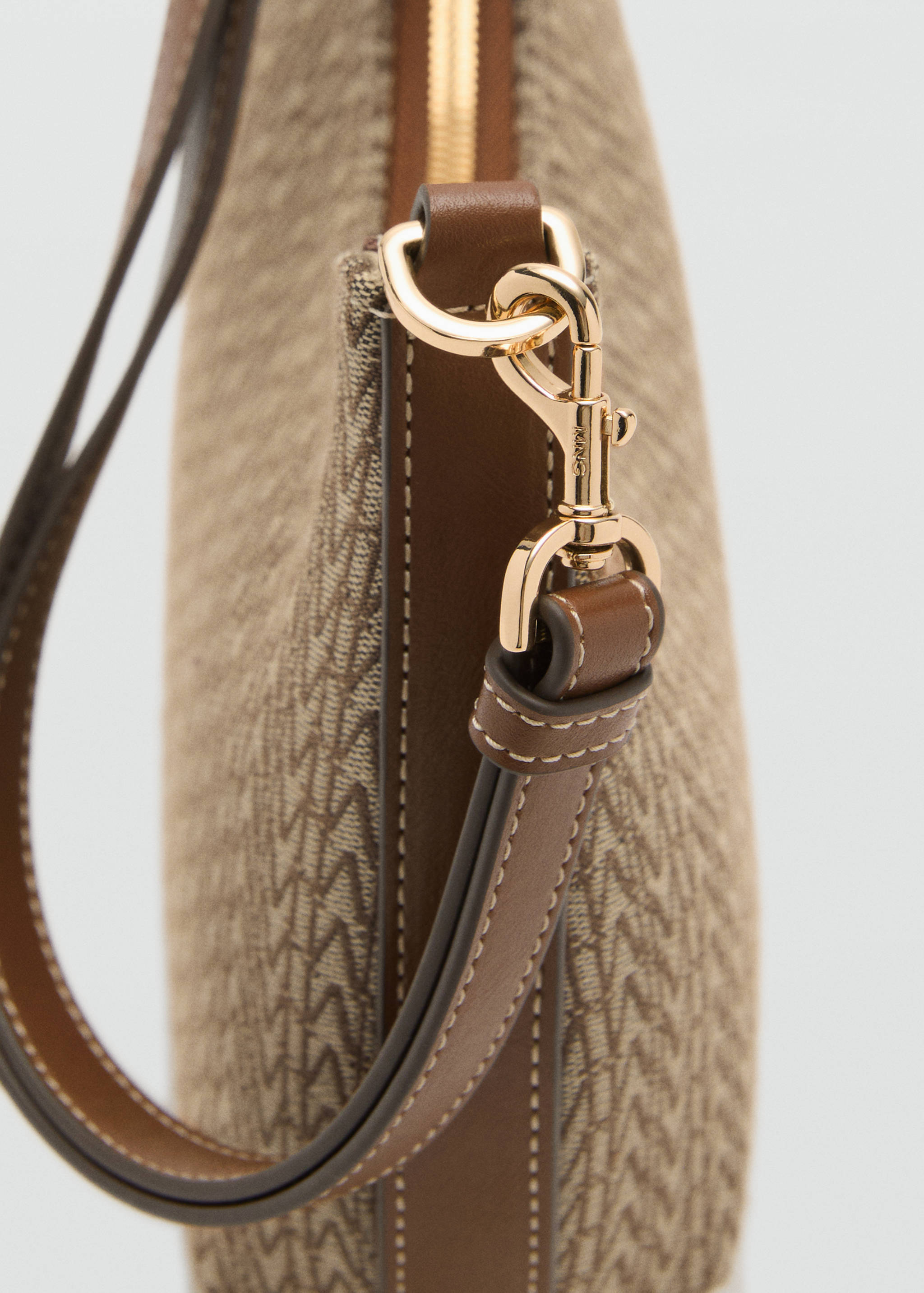Jacquard shoulder bag with logo - Details of the article 3