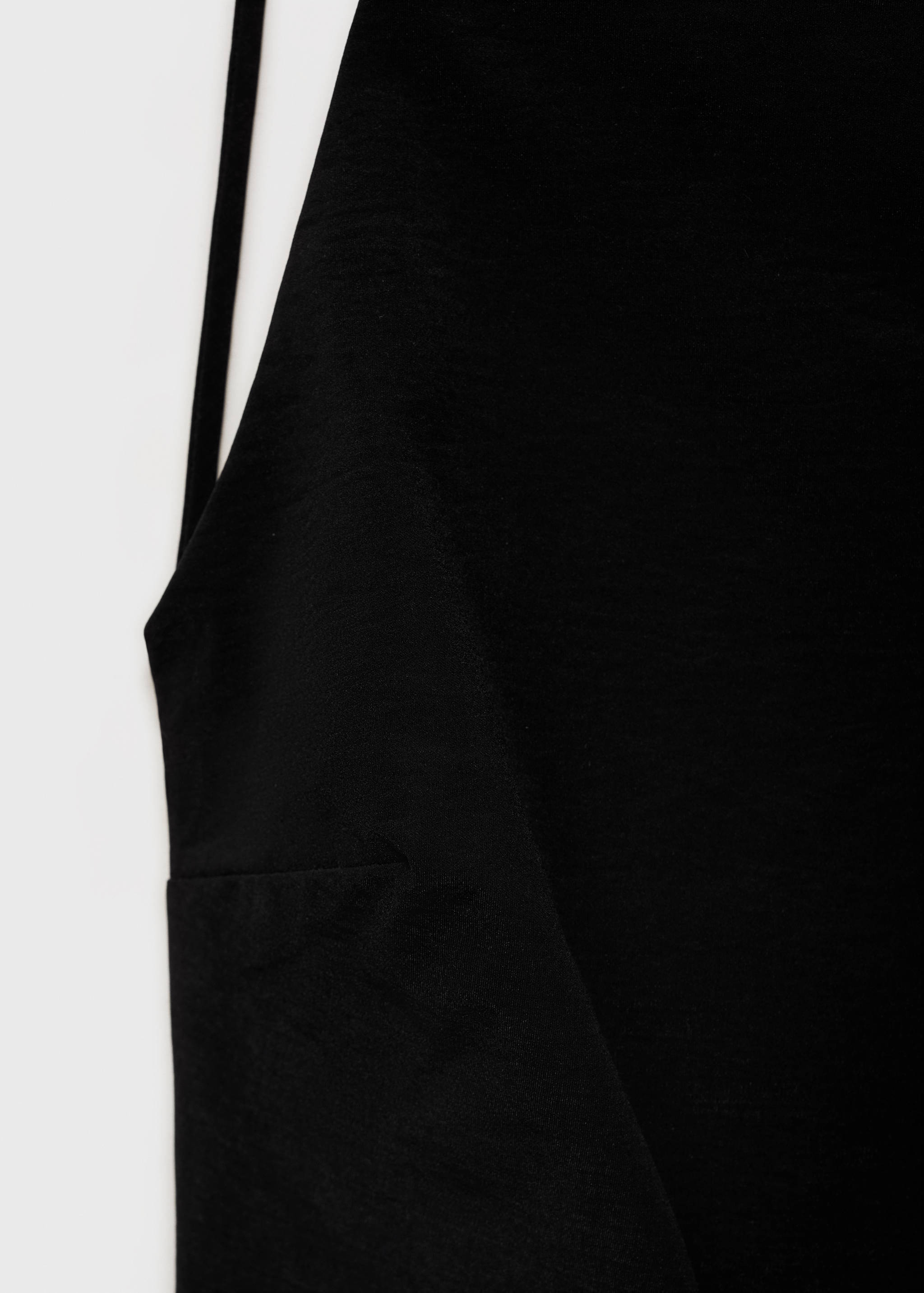 Open-back top - Details of the article 8