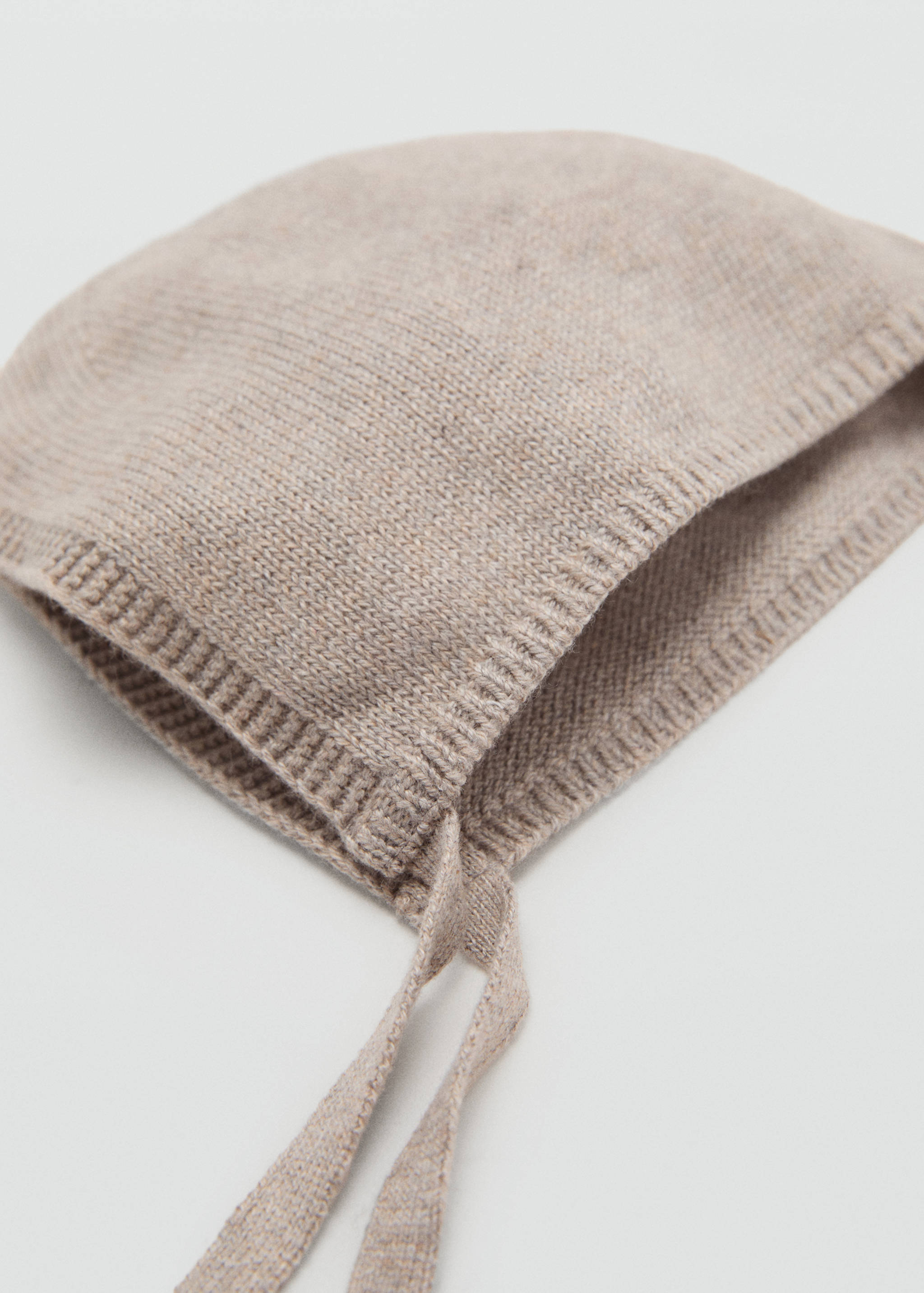 Pletený čepeček - Náhled ve středové rovině