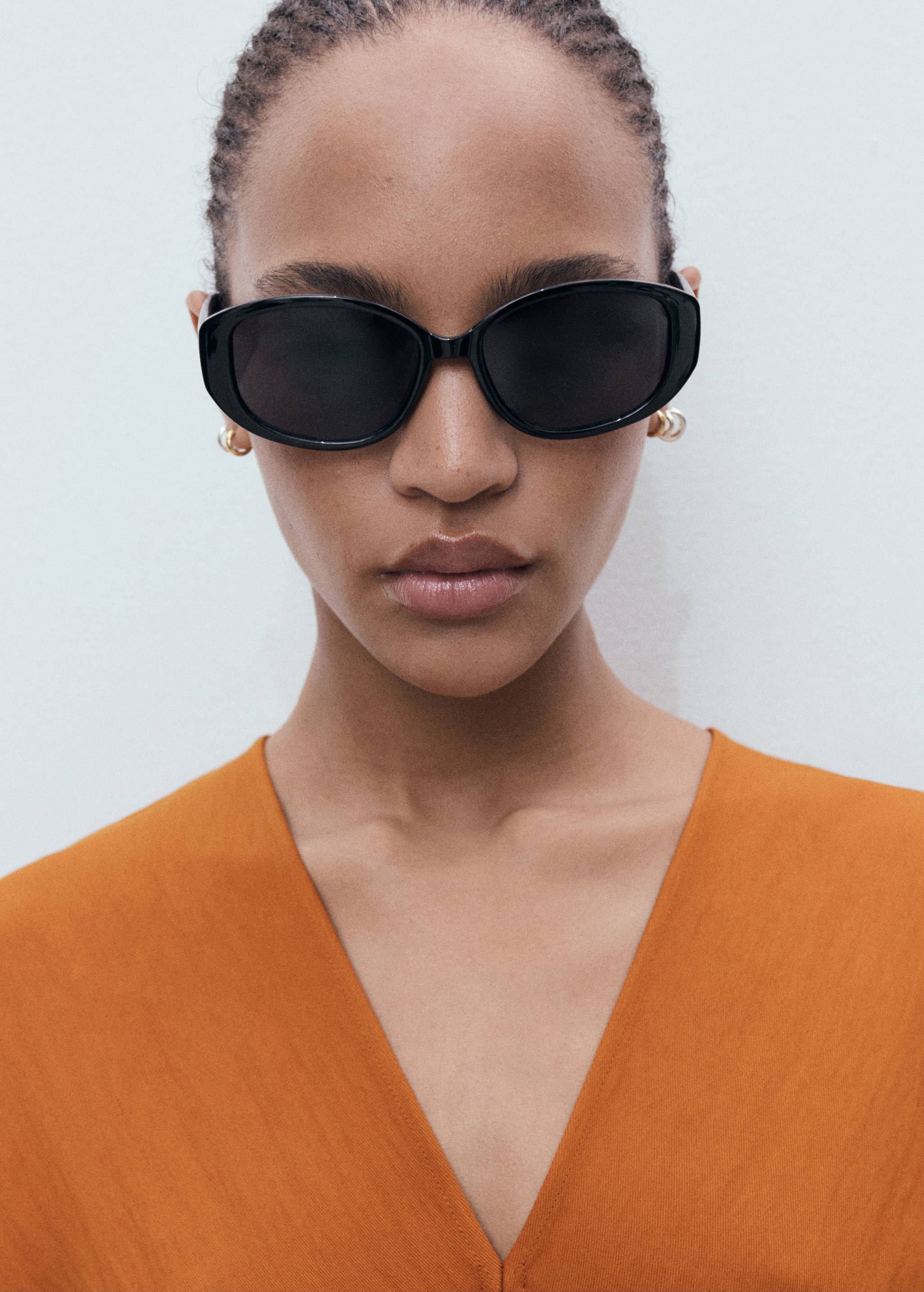 Midi-dress with gathered sides - Details of the article 1