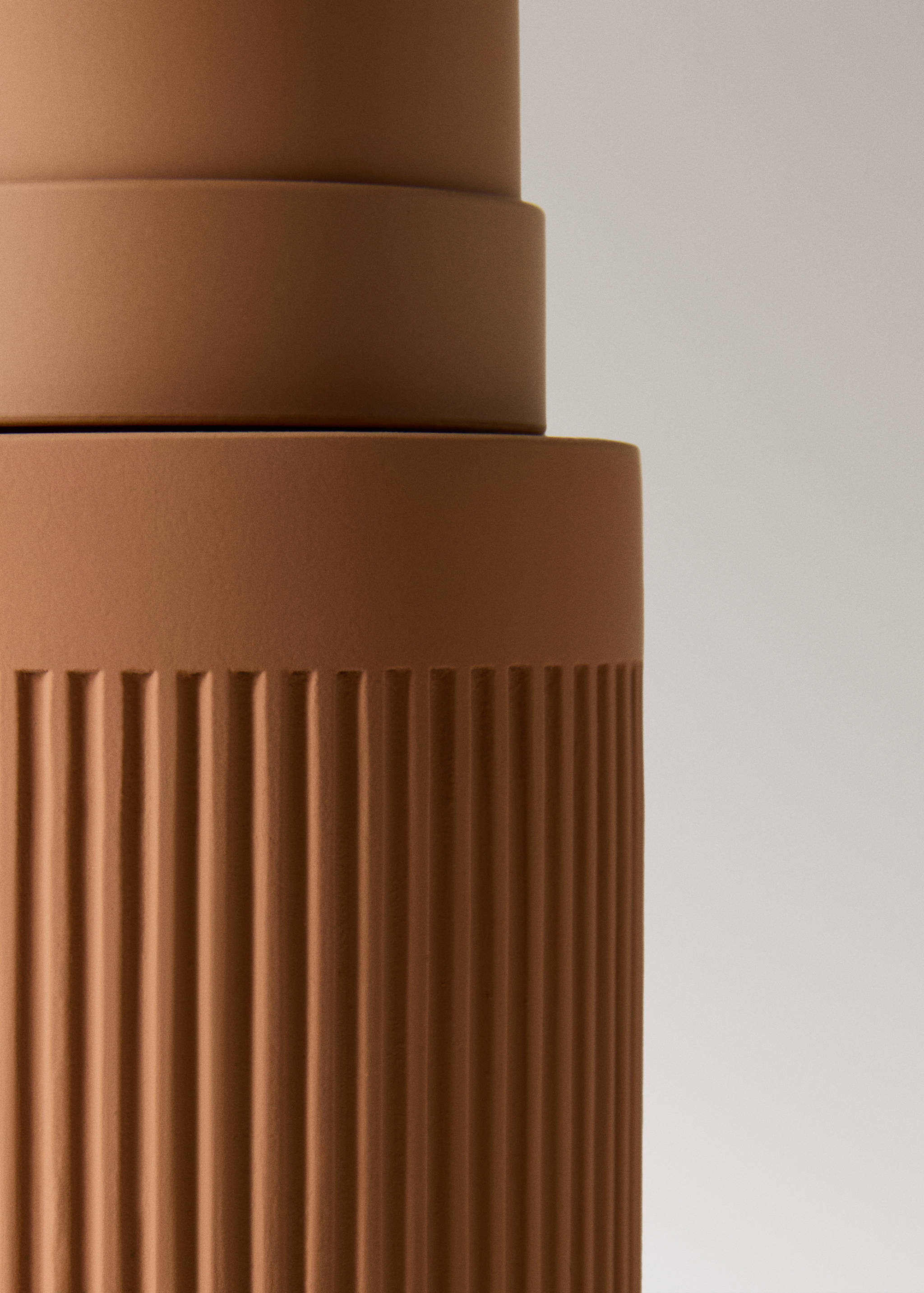 Диспенсър за сапун от смола - Данни за артикула 1