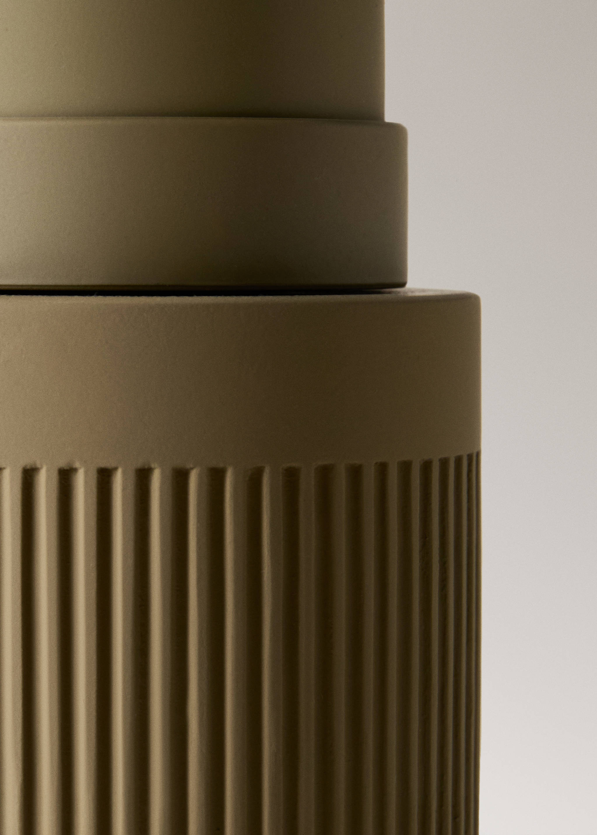 Диспенсър за сапун от смола - Данни за артикула 1