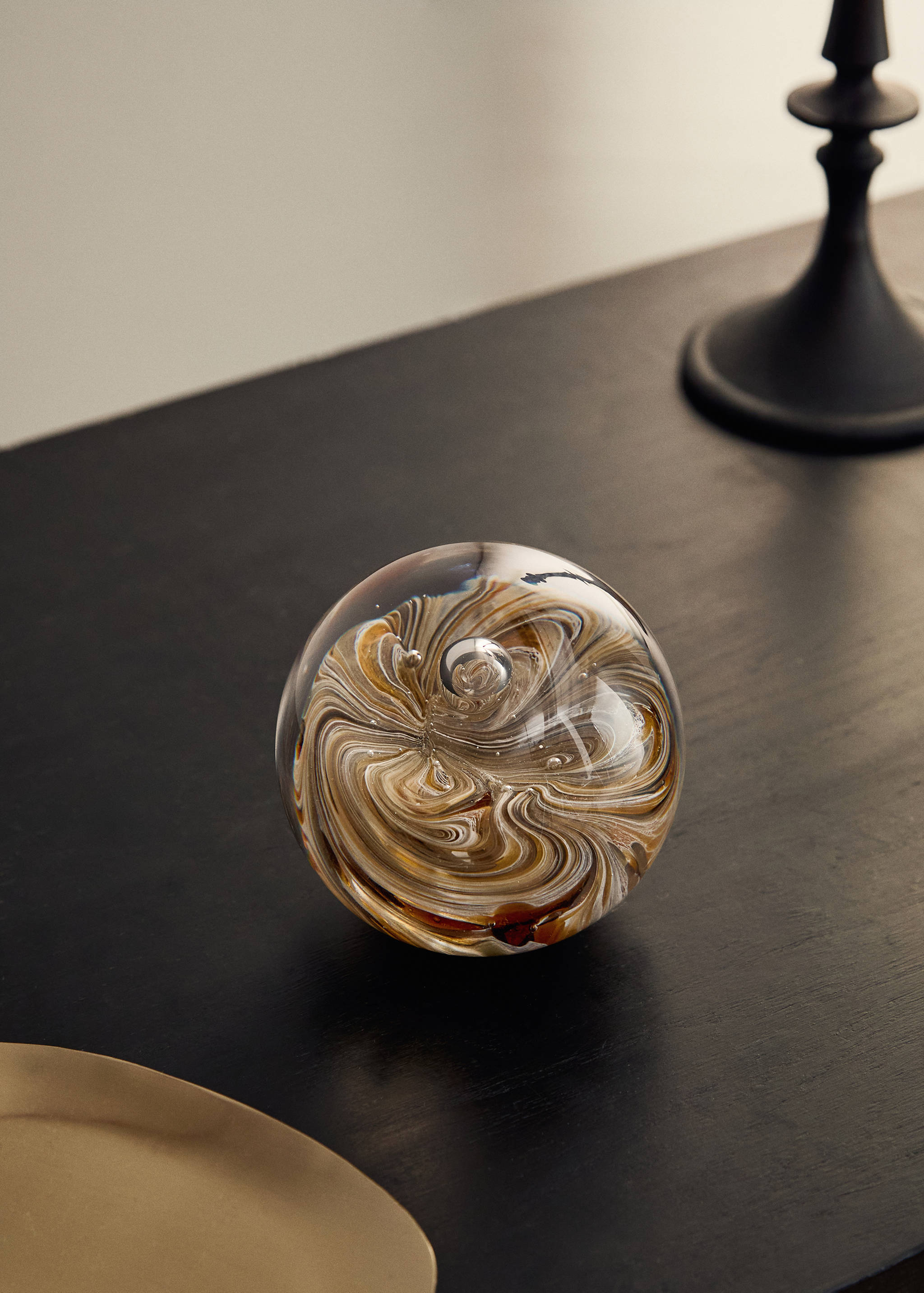 Decorative bubble-glass sphere - General plane