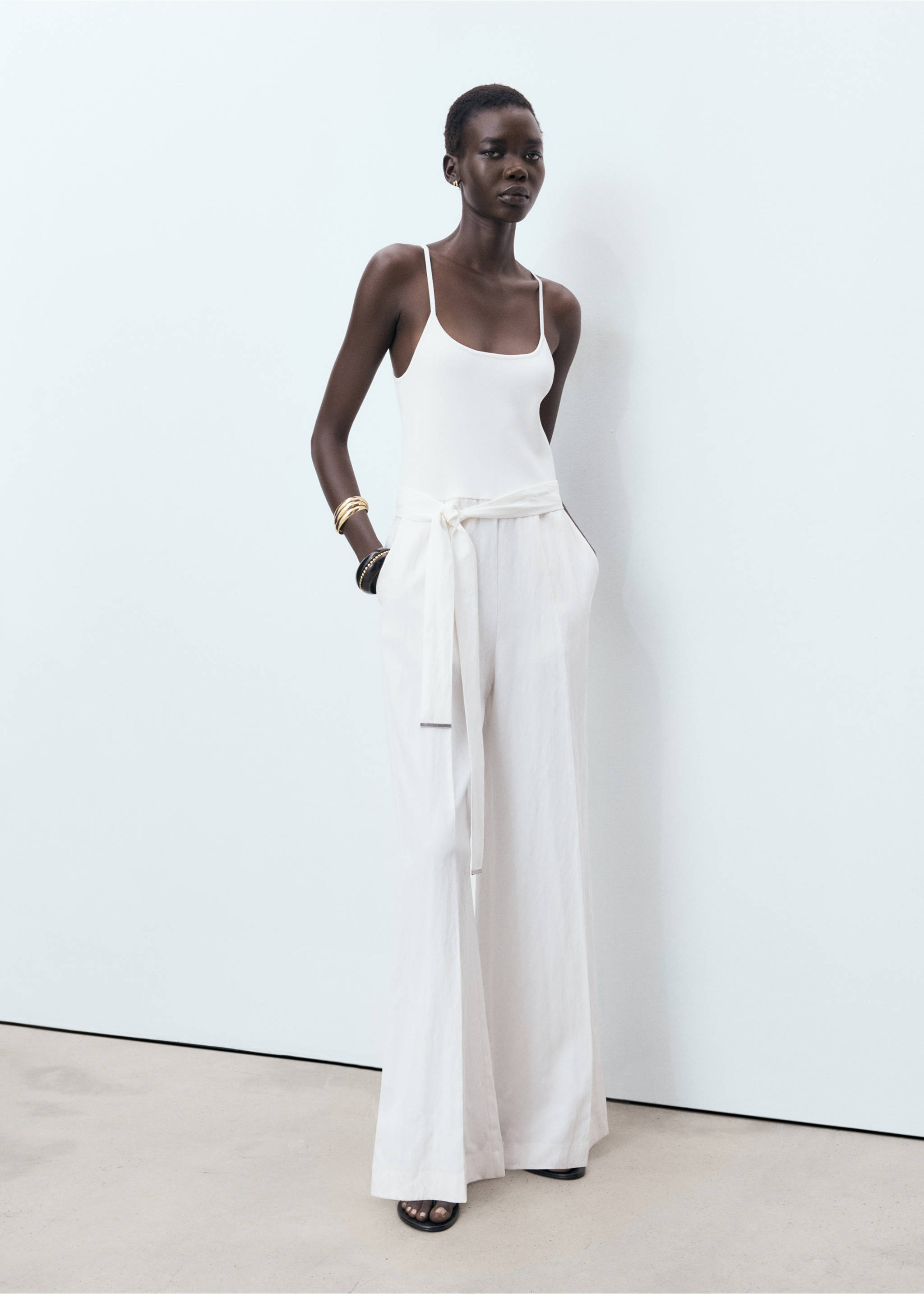 Jumpsuit with belt - General plane, Off White. Ref: 17053279-00.