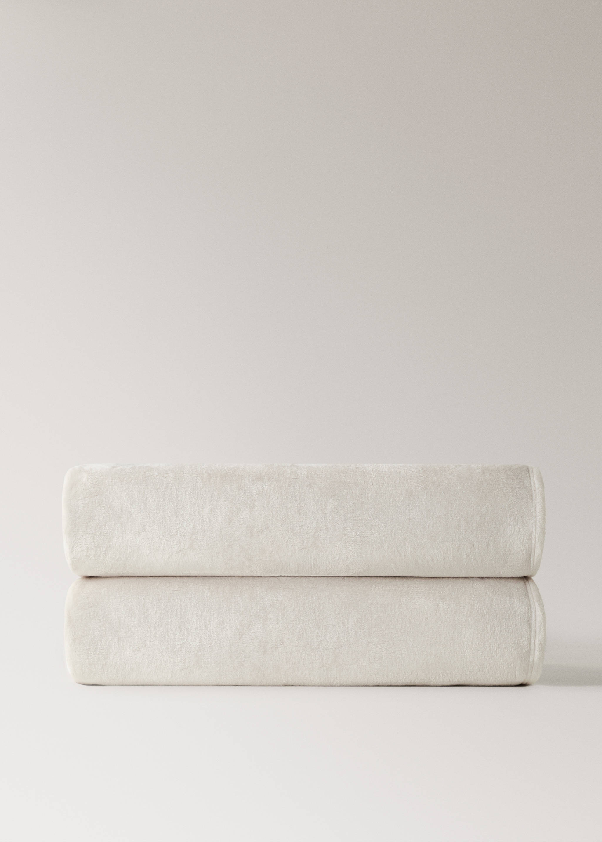 Large soft fleece blanket - Article without model