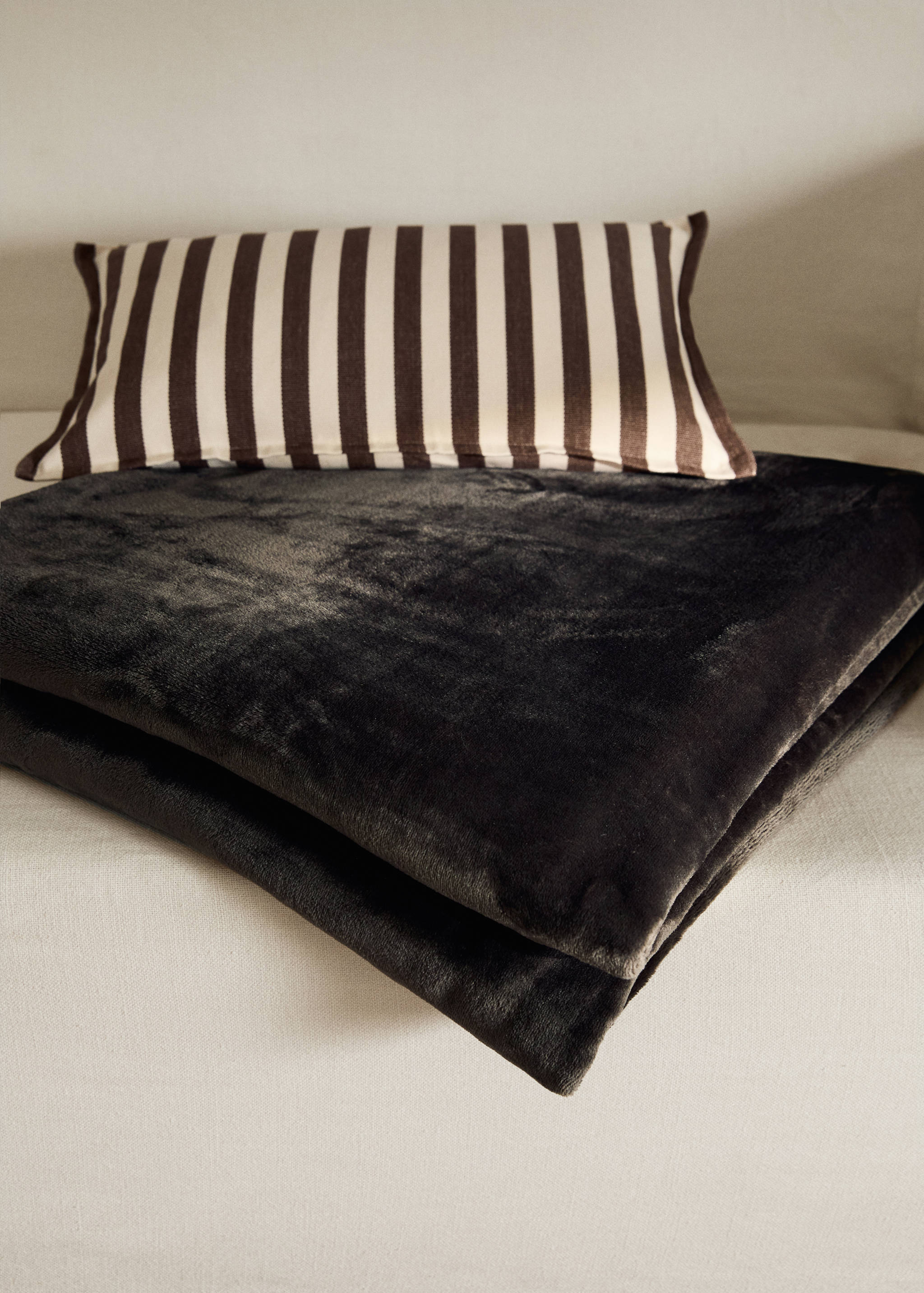 Large soft fleece blanket - General plane