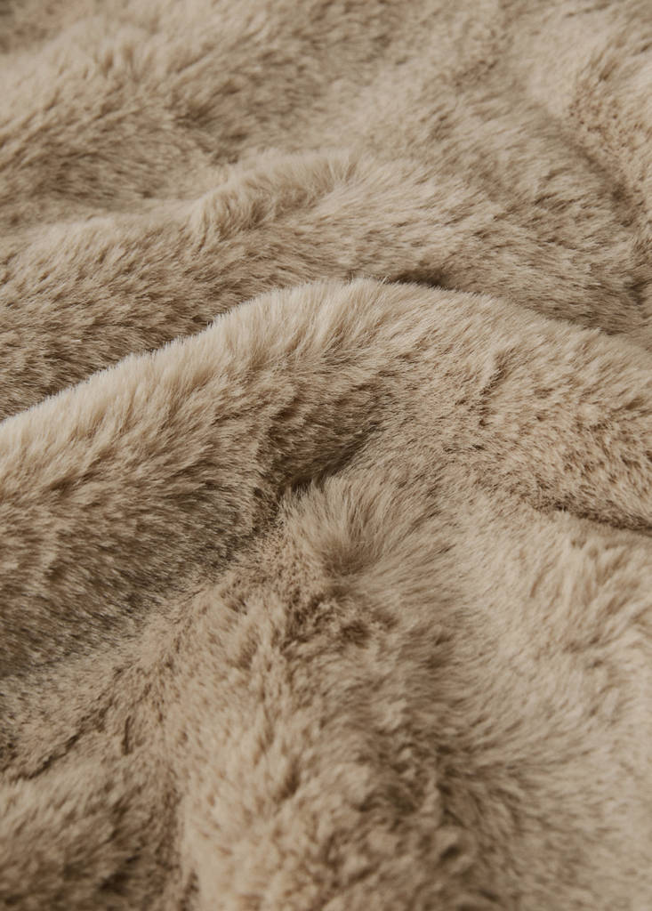 Medium double-faced faux-fur blanket — Chocolate