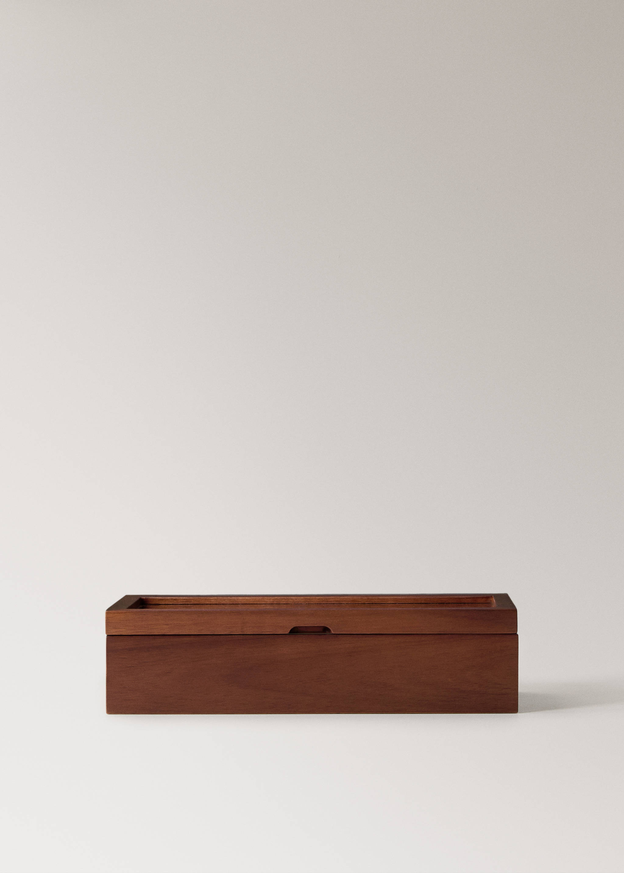 Drewniane pudełko na zegarki - Artykuł bez modela/modelki