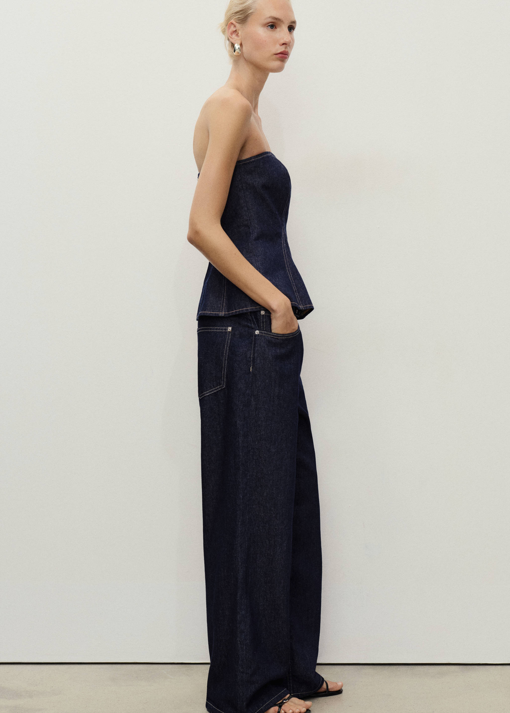 Straight-fit belt jeans - Details of the article 1