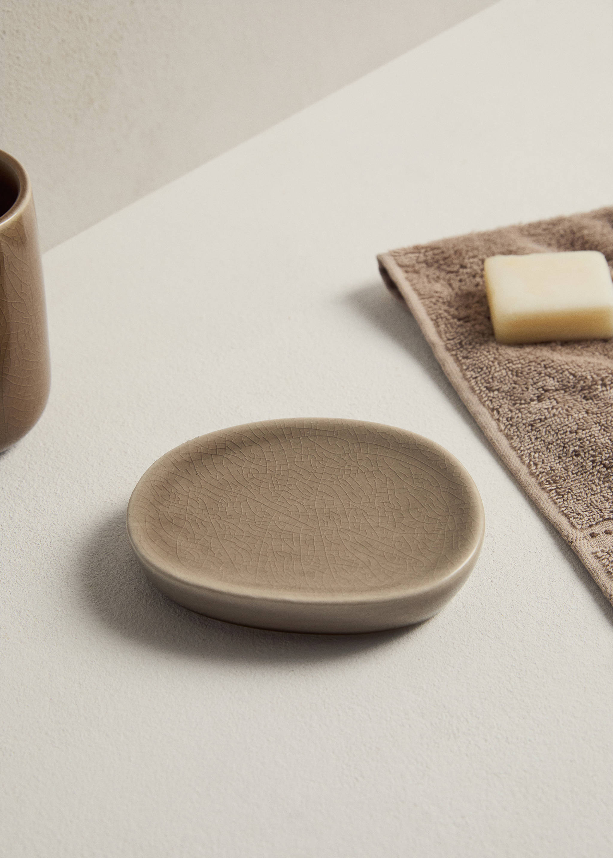 Gekleurd zeepbakje van steengoed - Overzichtstekening