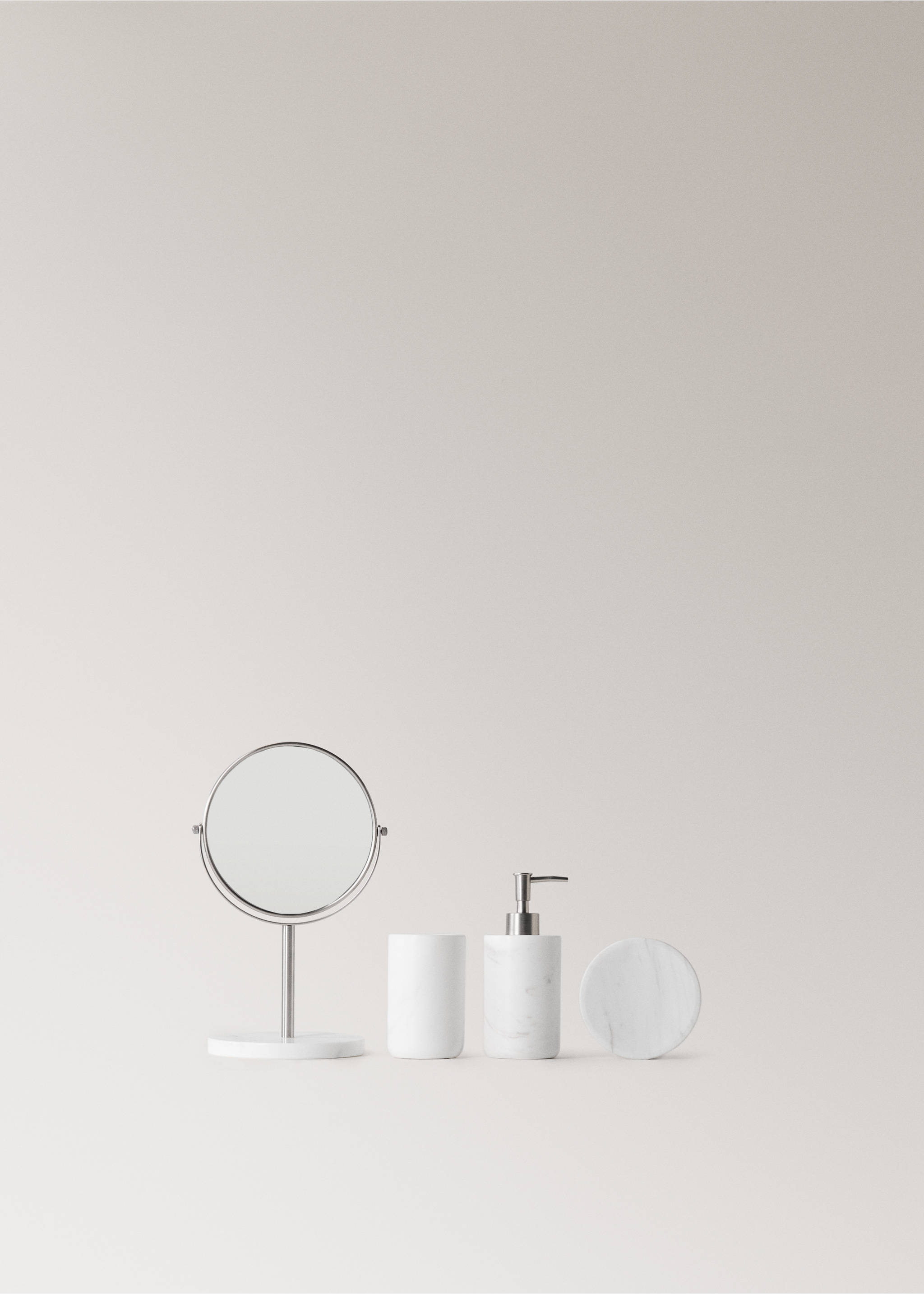 Plain marble soap dispenser - Details of the article 3, White. Ref: 17053806-00.