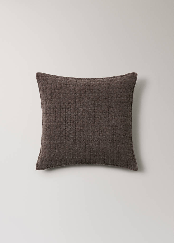 Garment-dyed cotton bed cushion cover 50x50 cm — Coffee
