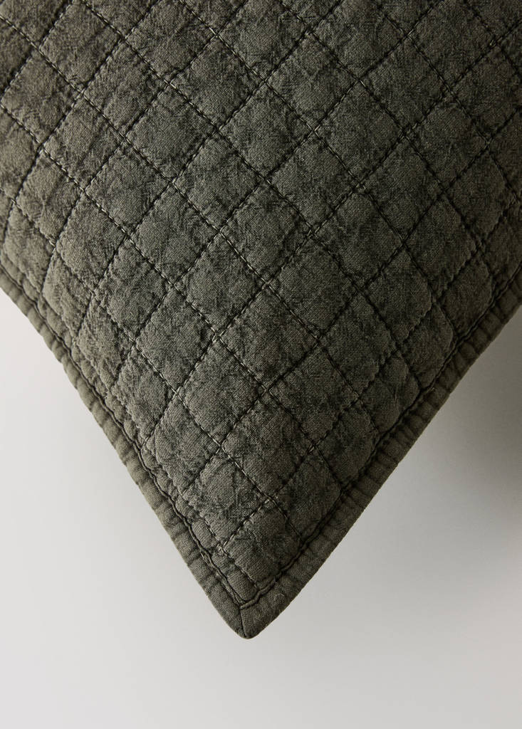 Garment-dyed cotton bed cushion cover 50x50 cm — Olive Green
