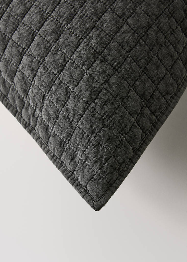 Garment-dyed cotton bed cushion cover 50x50 cm — Russet