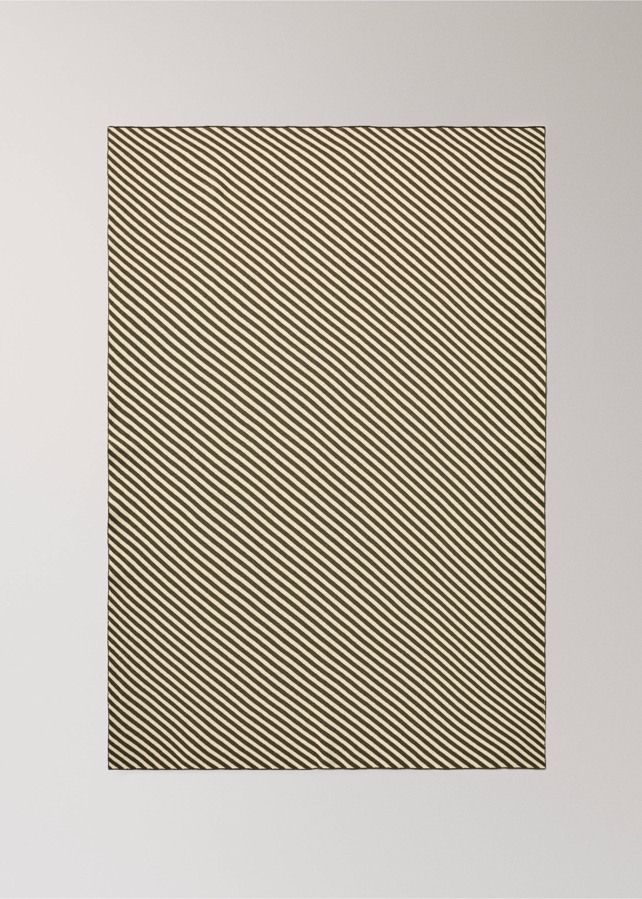 Cotton two-tone children’s blanket - Details of the article 3, Ink Blue. Ref: 17053822-00.