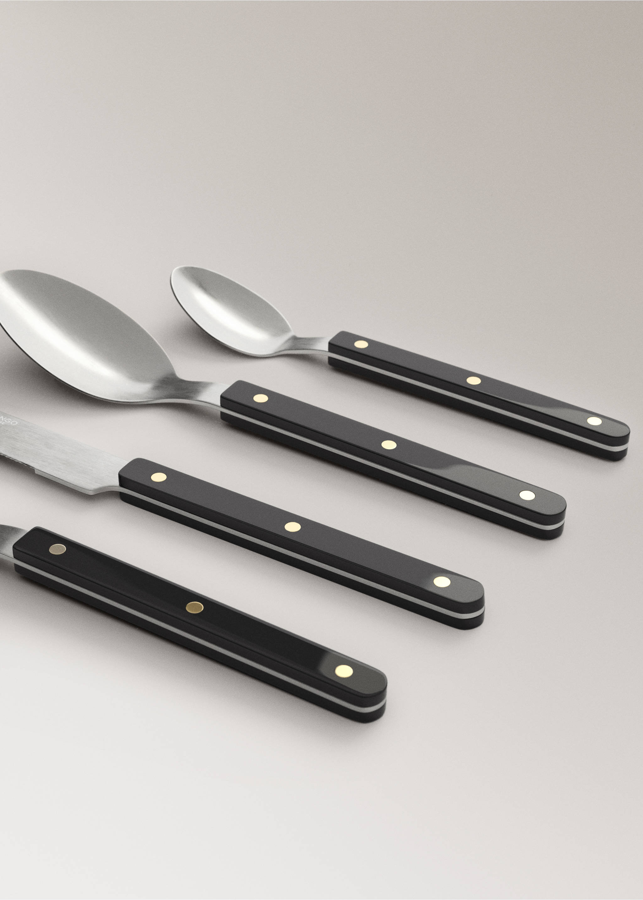 4-piece stainless steel cutlery set with resin handle - Details of the article 1, Black. Ref: 17053826-00.