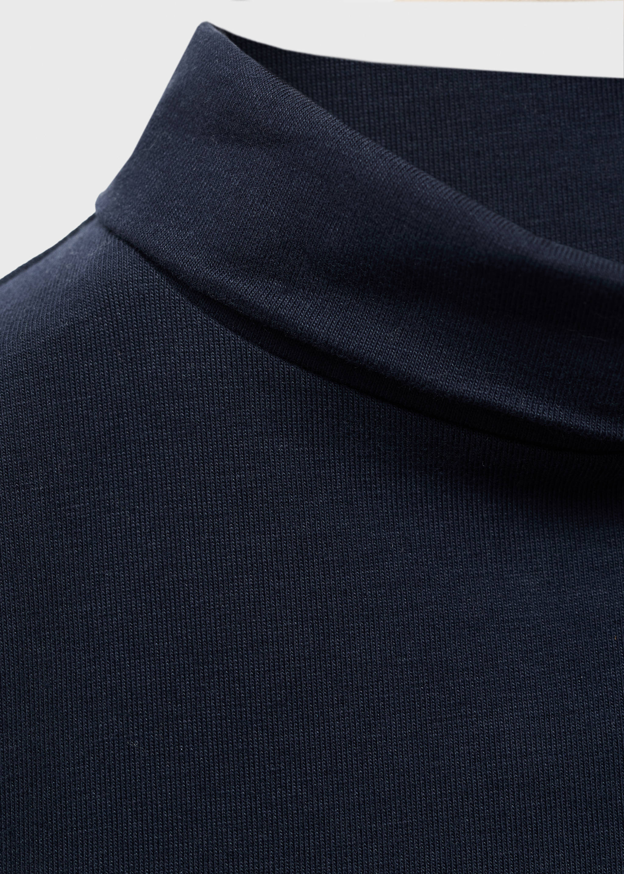 Shirt mit Rollkragen - Detail des Artikels 8