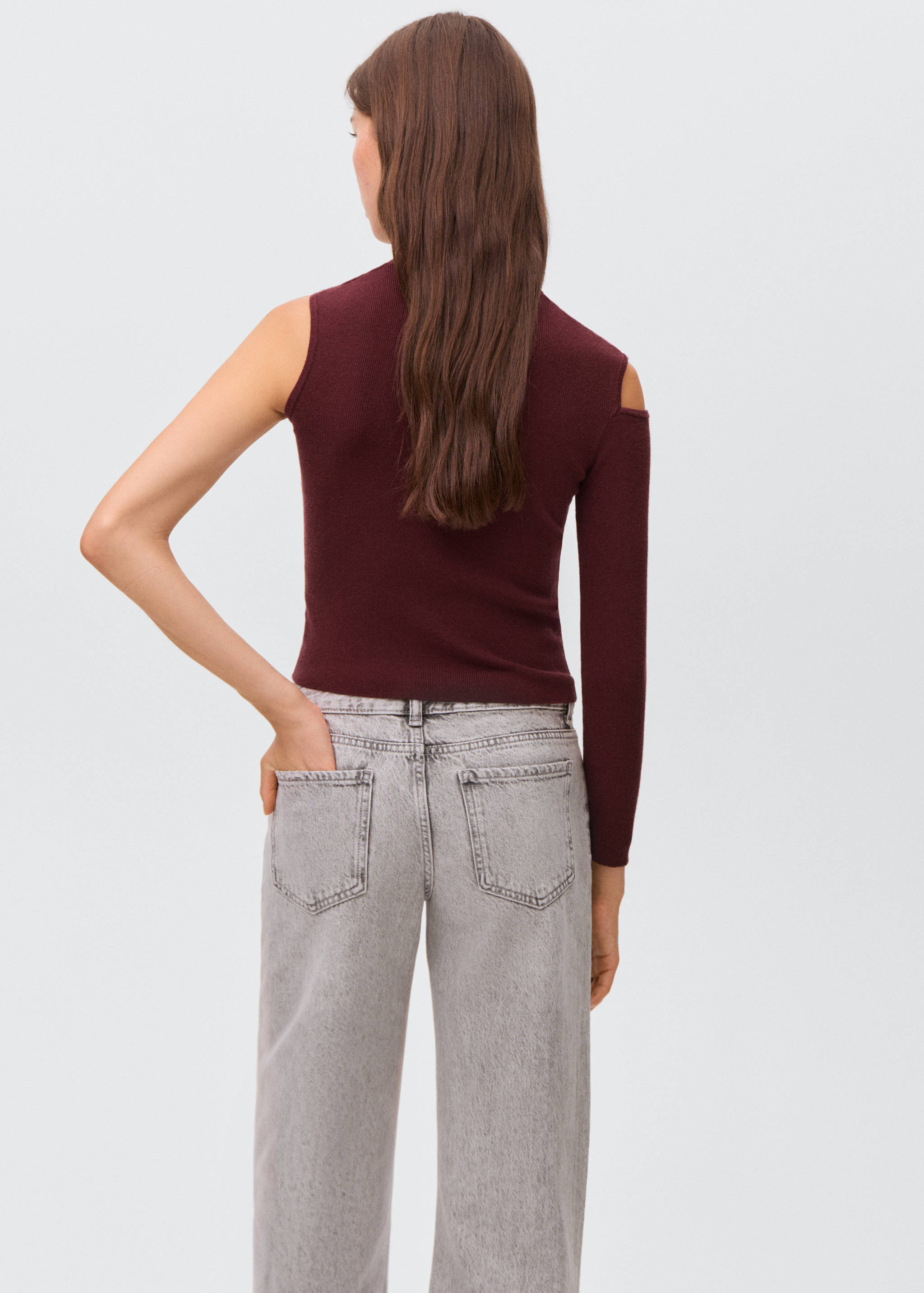 Asymmetrical t-shirt with cut-out - Reverse of the article