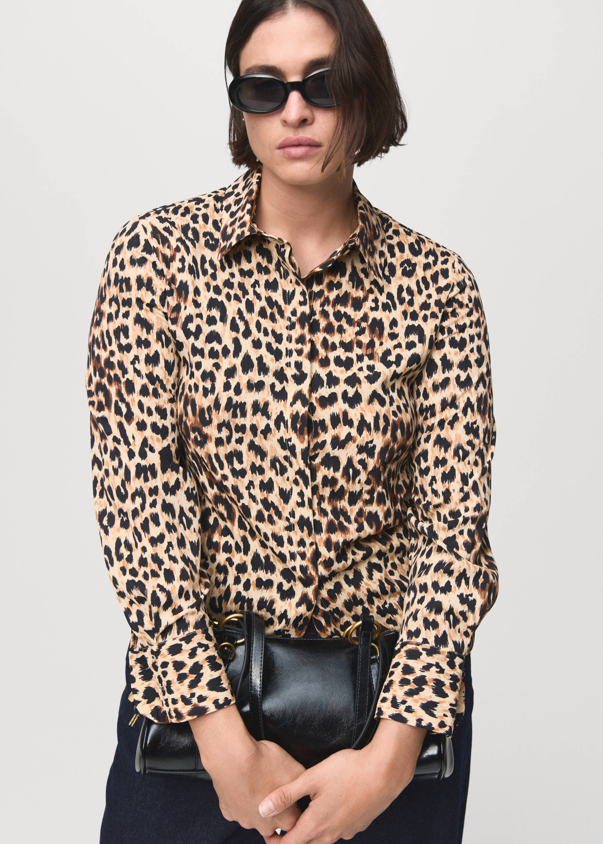 Fluid long-sleeved blouse - Details of the article 5