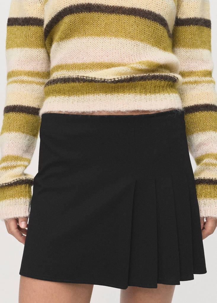 Pleated mini-skirt — Black