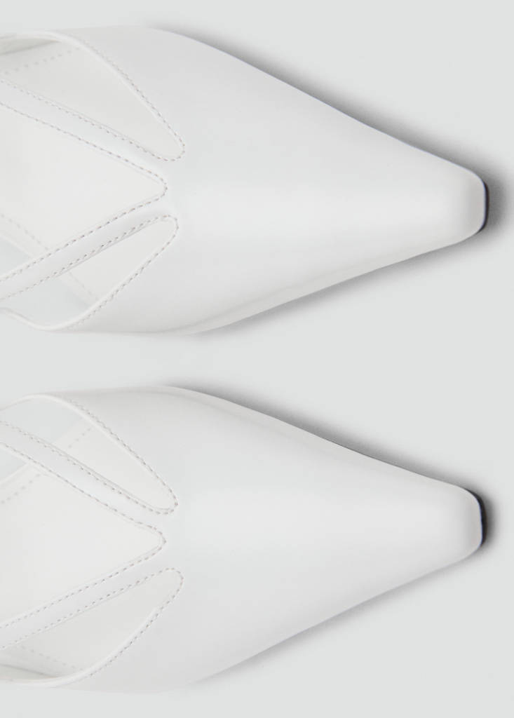 Kitten-heel pointed shoes — White