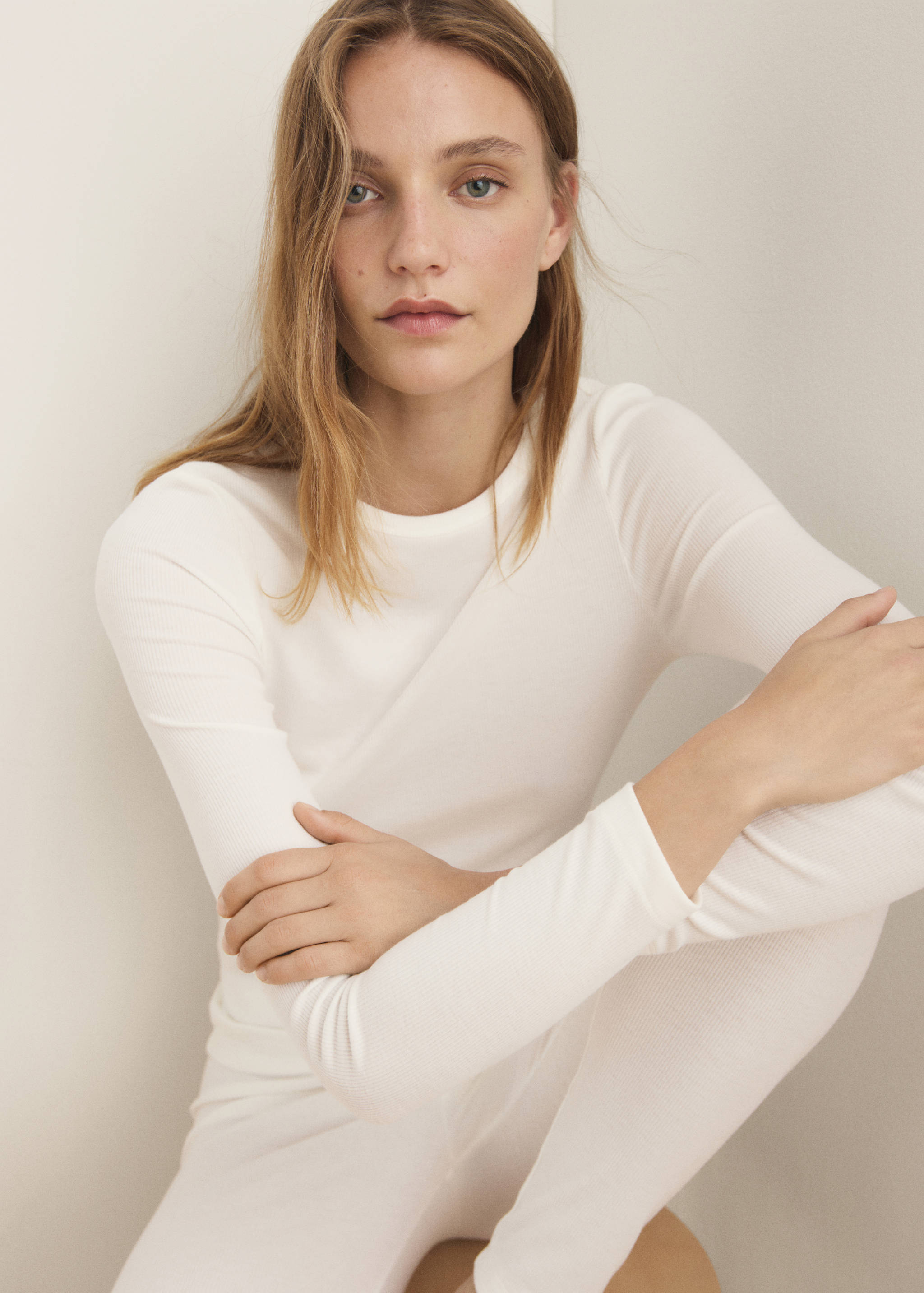 Rib-knit round-neck t-shirt - Details of the article 2