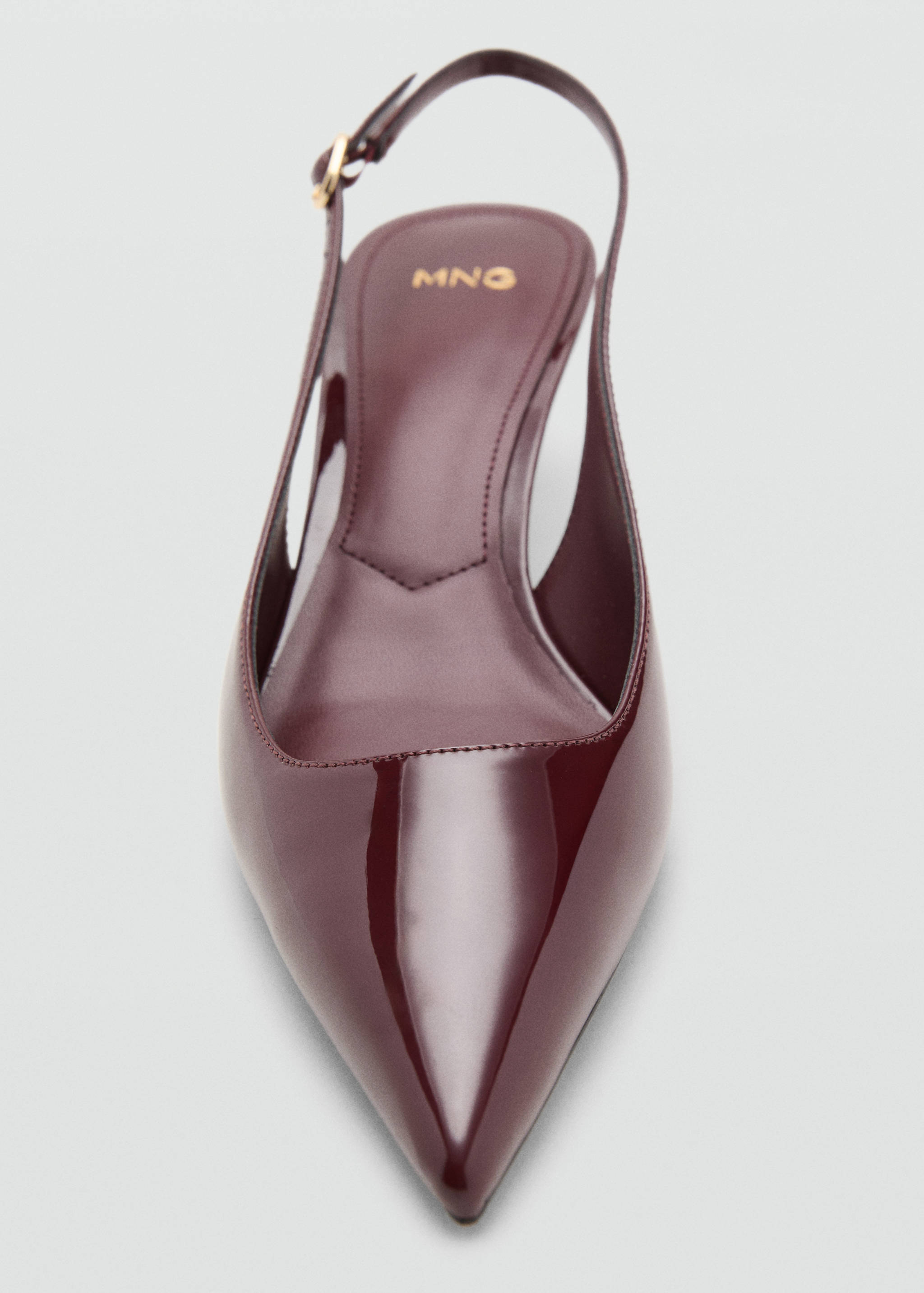 Kitten-heel patent leather shoes - Details of the article 3