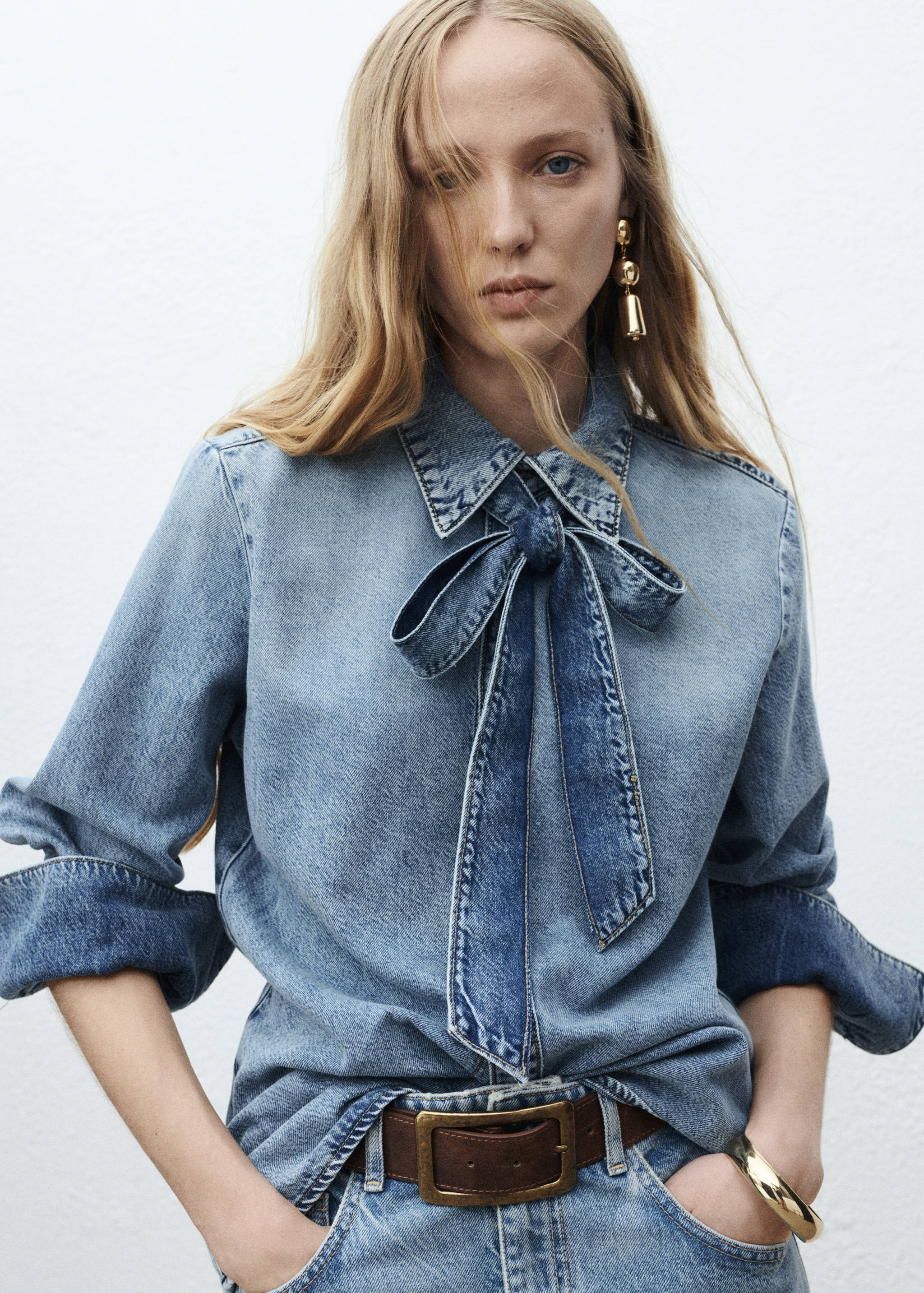 Denim shirt with bow - Medium plane