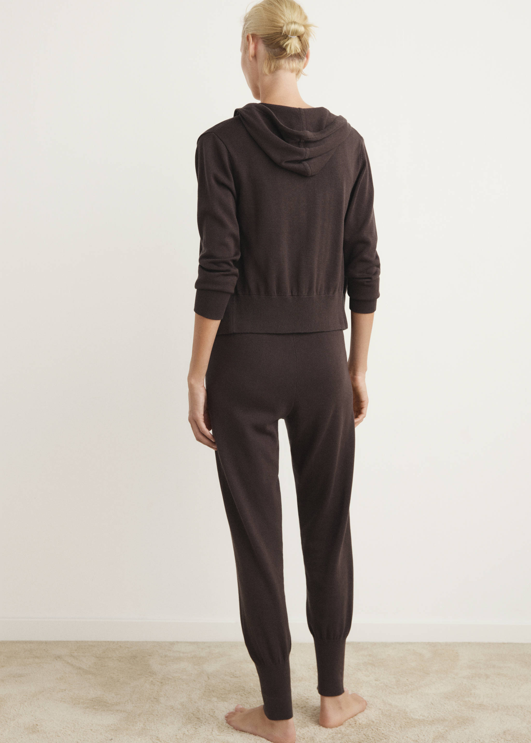 Cotton knitted turn-up pants - Reverse of the article