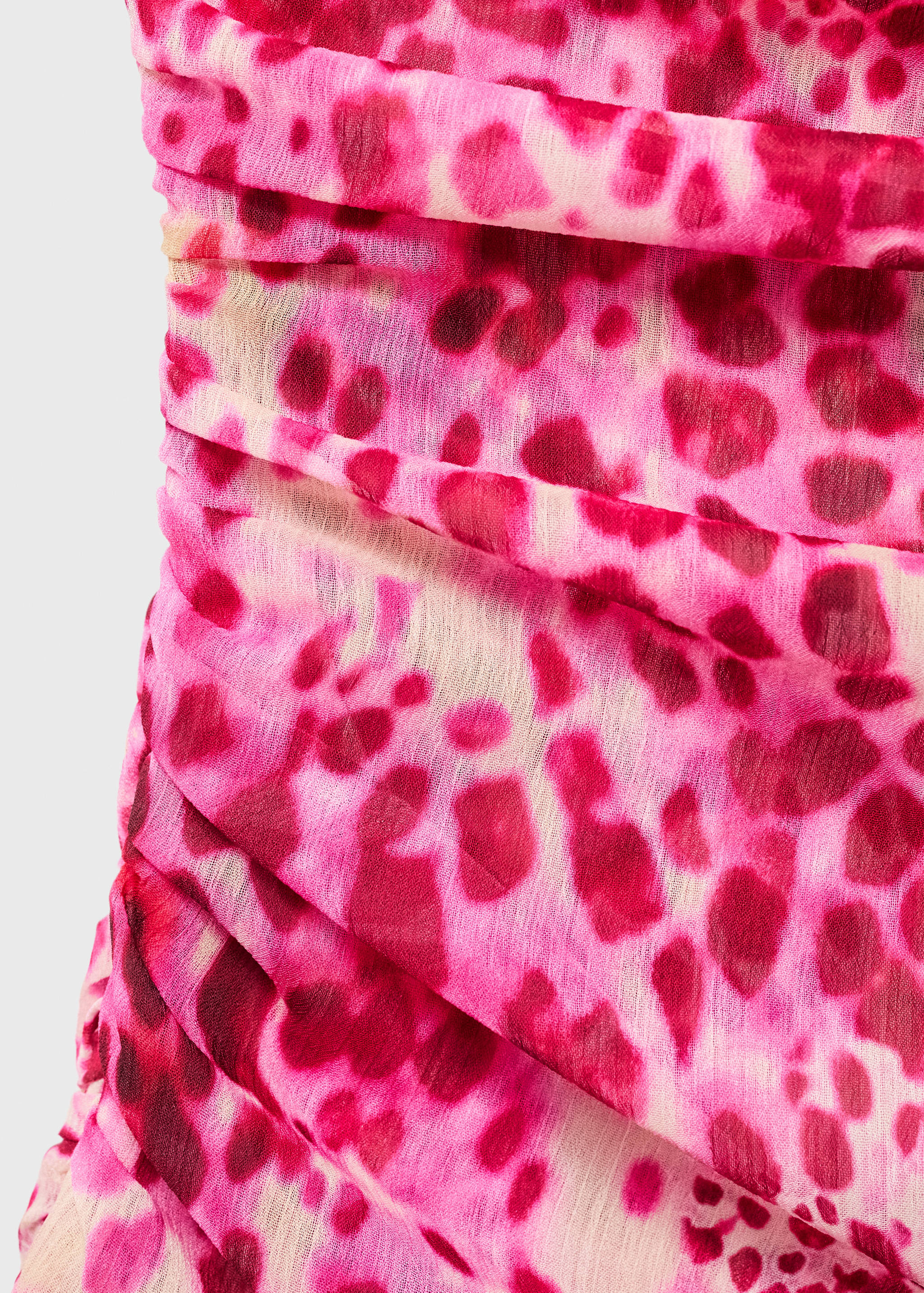 Asymmetric printed top - Details of the article 0