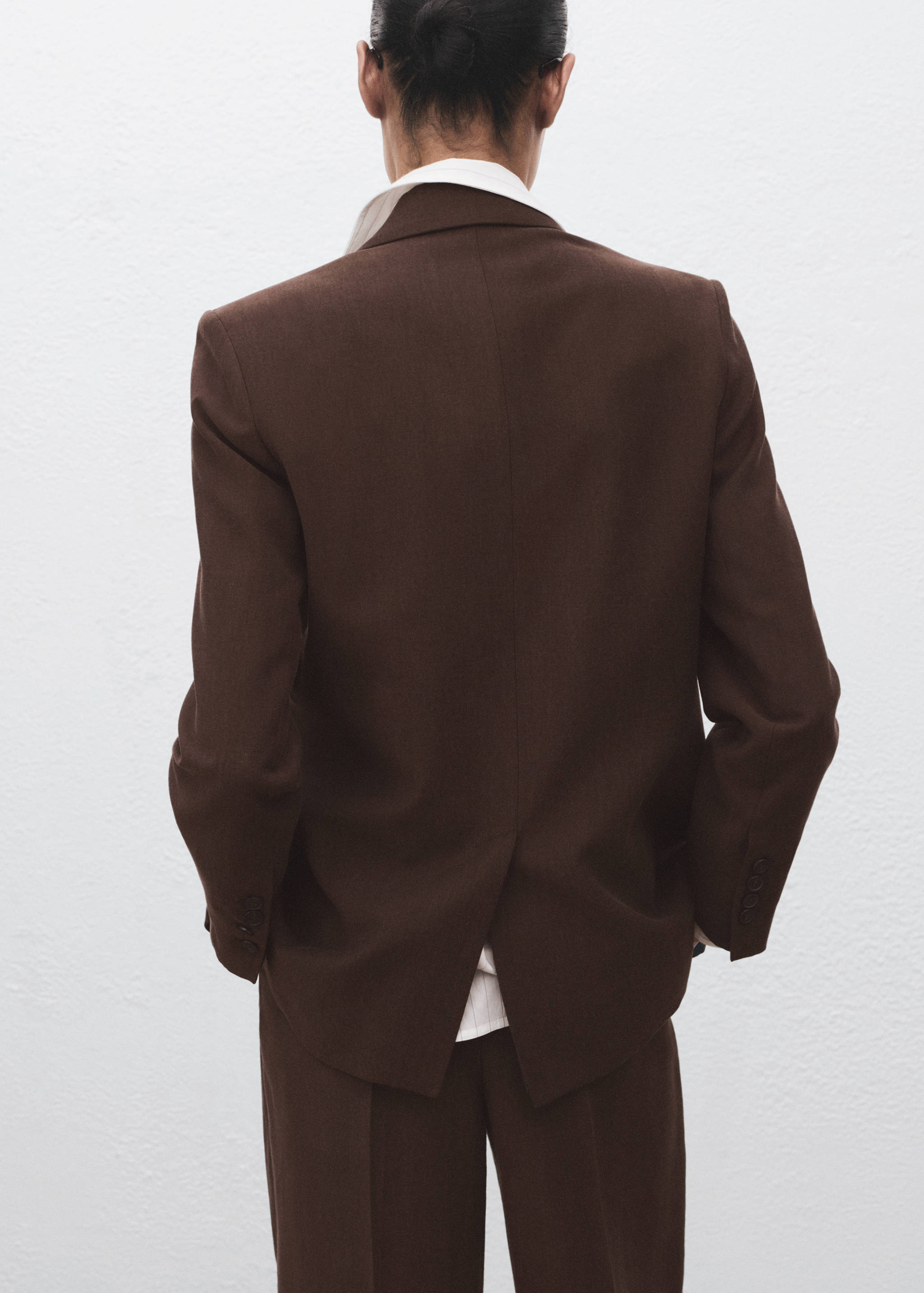 Marynarka garniturowa z lyocellu - Tylna strona artykułu