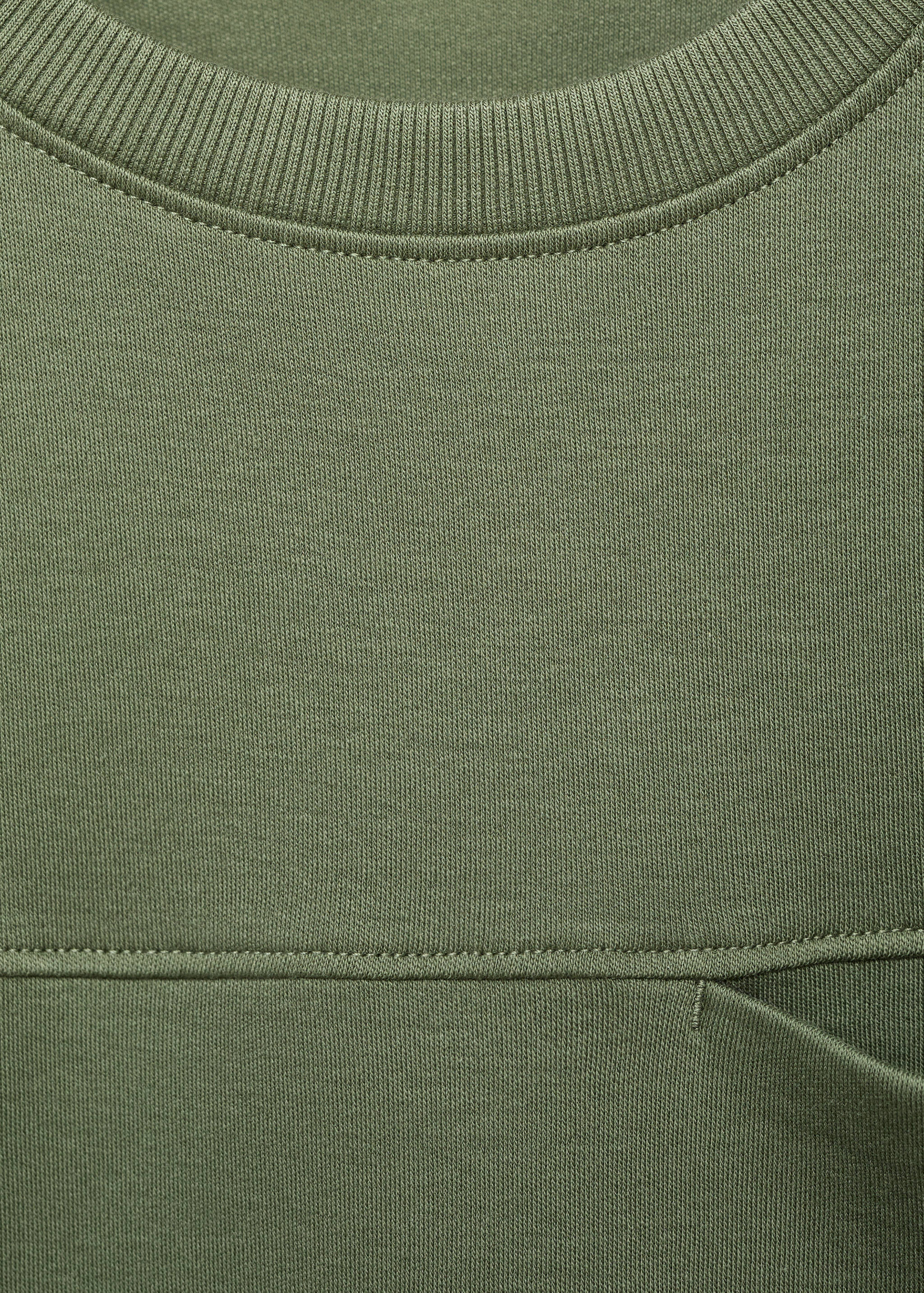 T-shirt with pocket and seam detail - Details of the article 8